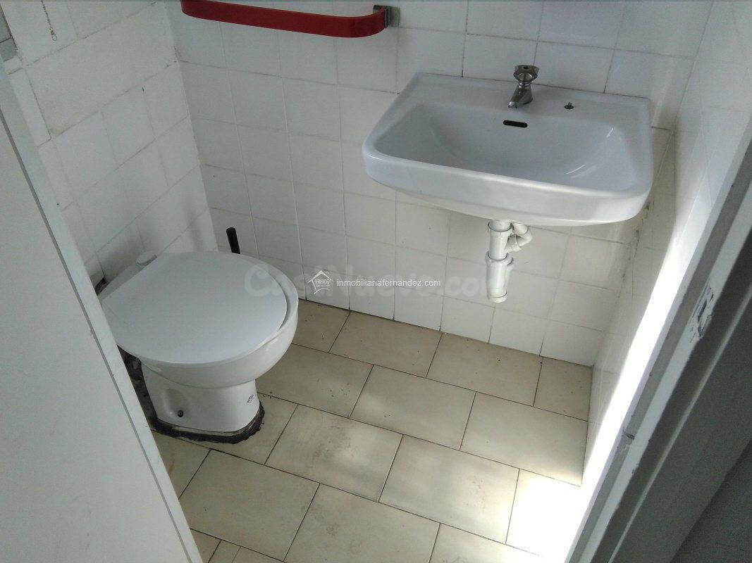 Local comercial 25m² en alquiler - SAN BLAS