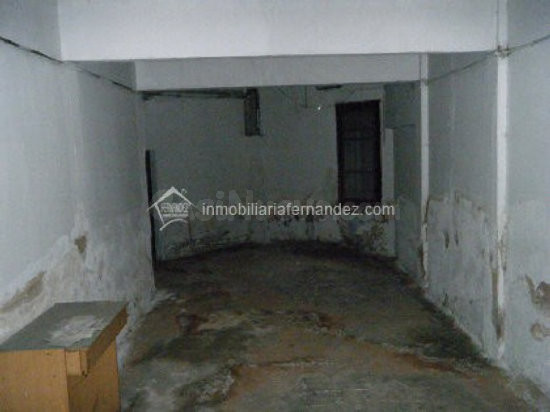 Local comercial 190m² en alquiler - COLON