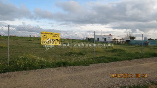 Parcela de 2000 m2 en Sierra de Fuentes