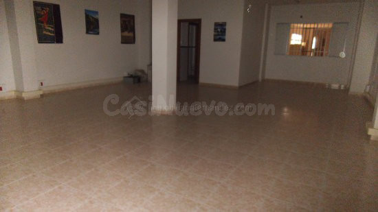 Local comercial 200m² en alquiler - CASAR DE CACERES - foto 3