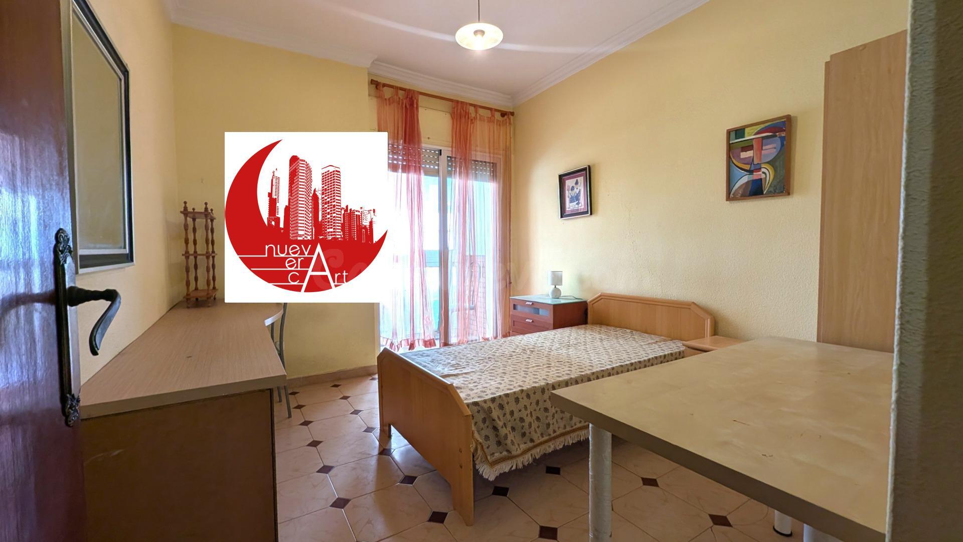 ¡Piso de 3 dormitorios, baño y aseo en Venta zona Alameda San Antón!