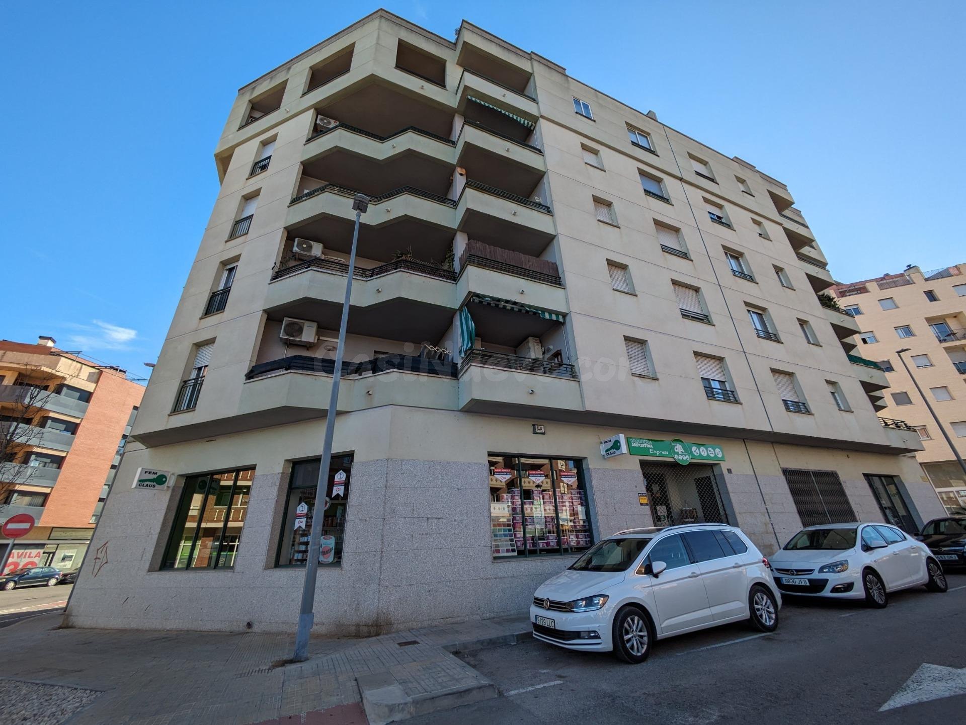 LOCAL COMERCIAL EN AMPOSTA