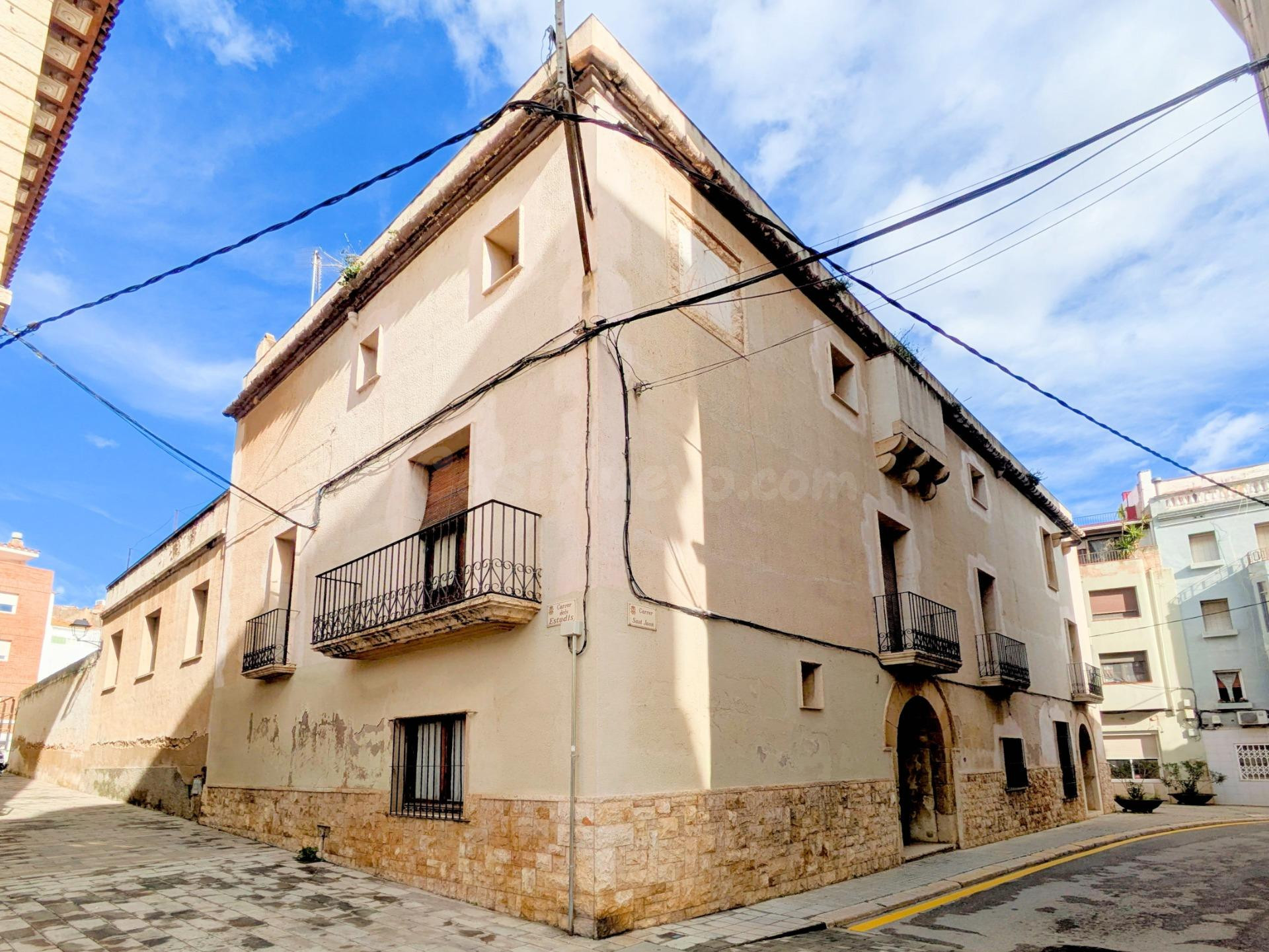 CASA MIRALLES EN VENTA EN AMPOSTA