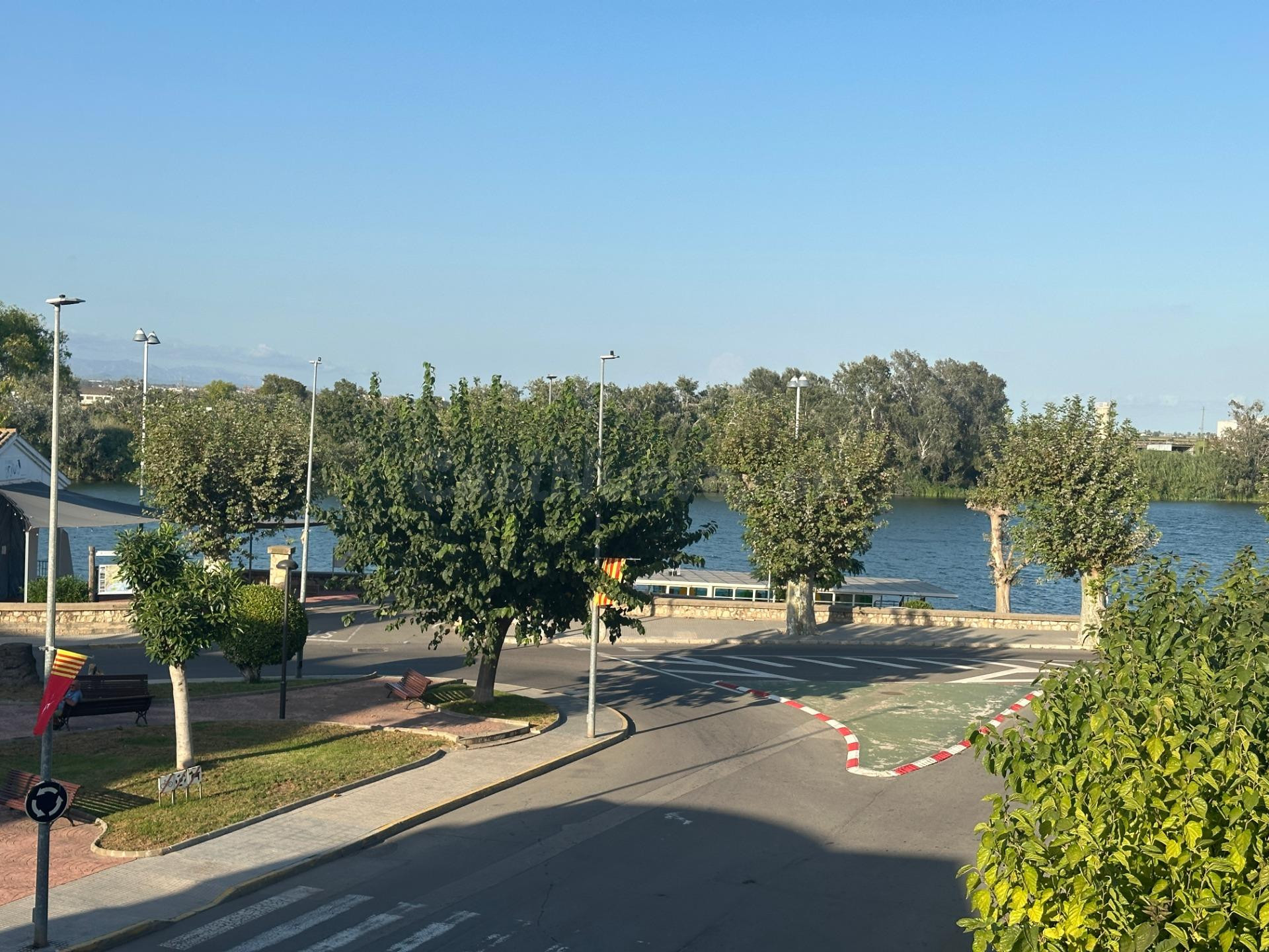 CASA -VISTAS AL RIO-