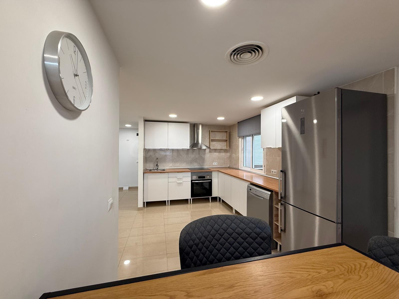 EXCLUSIVO ÁTICO EN ALCANAR CON AMPLIA TERRAZA Y 3 habitacion - foto 4