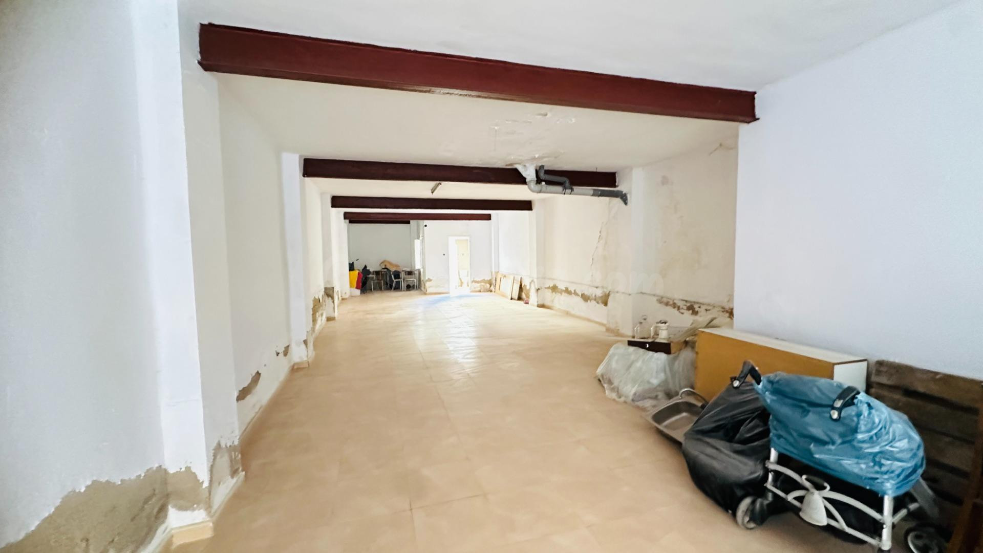 Se vende local comercial de 120 m2