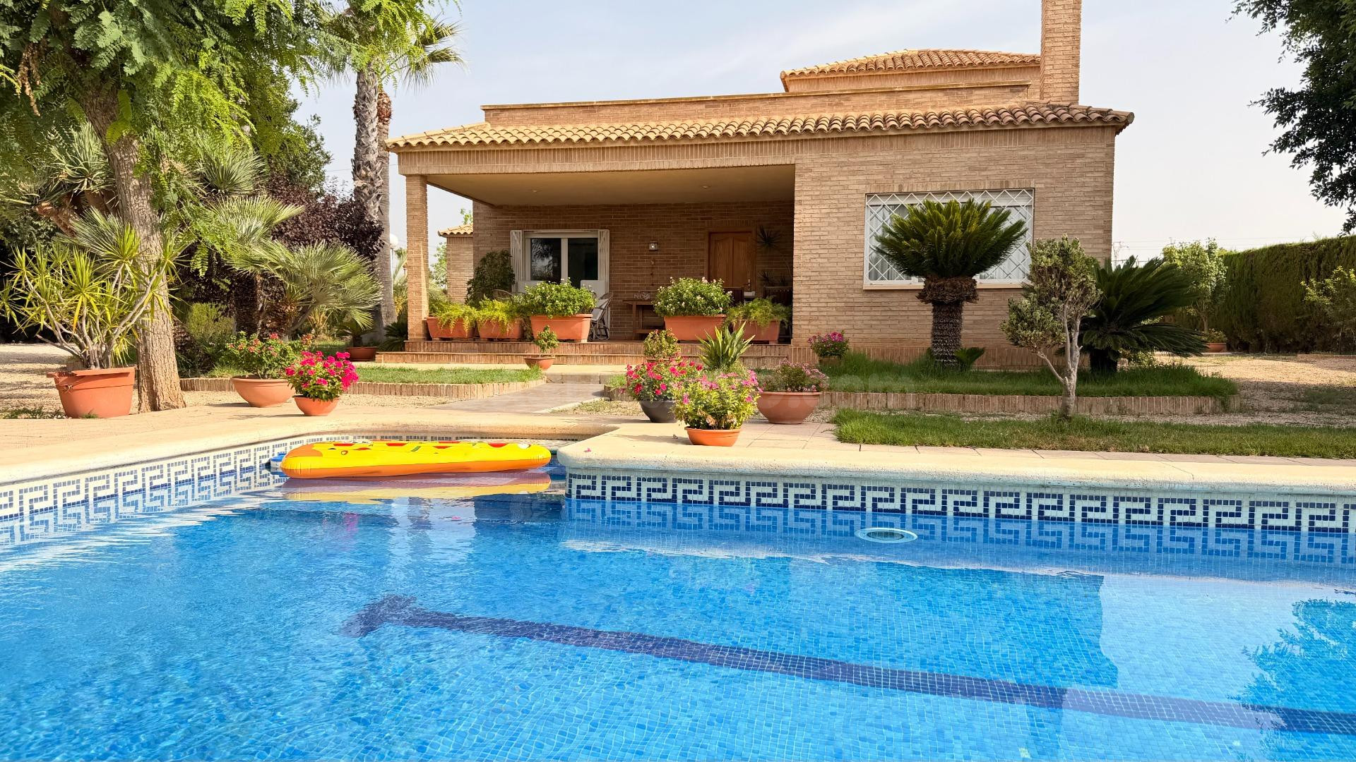 Magnífico Chalet en Alzabares, Elche.