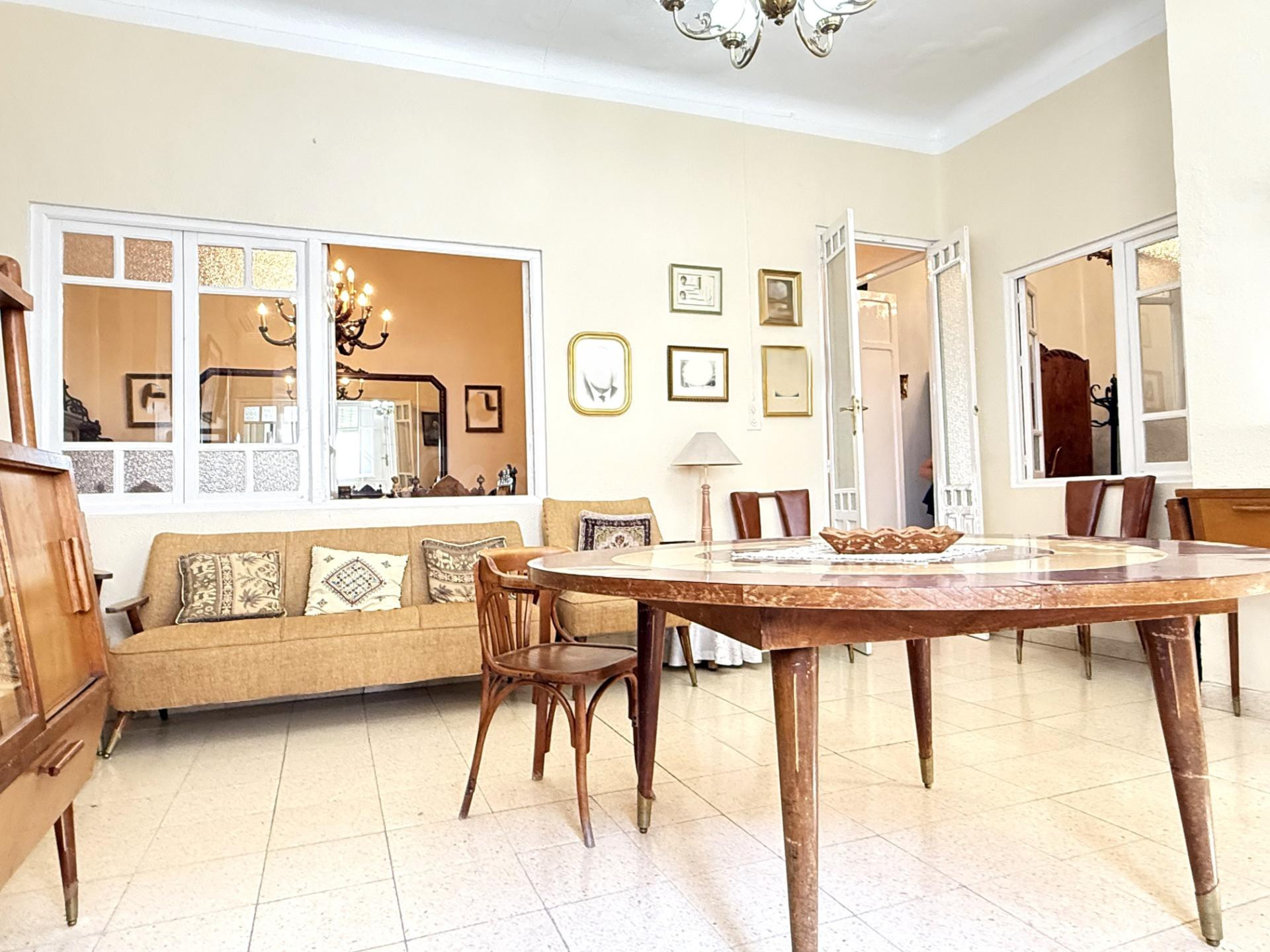 ¡¡ CASA EN EL CENTRO DE PUENTE GENIL !!
