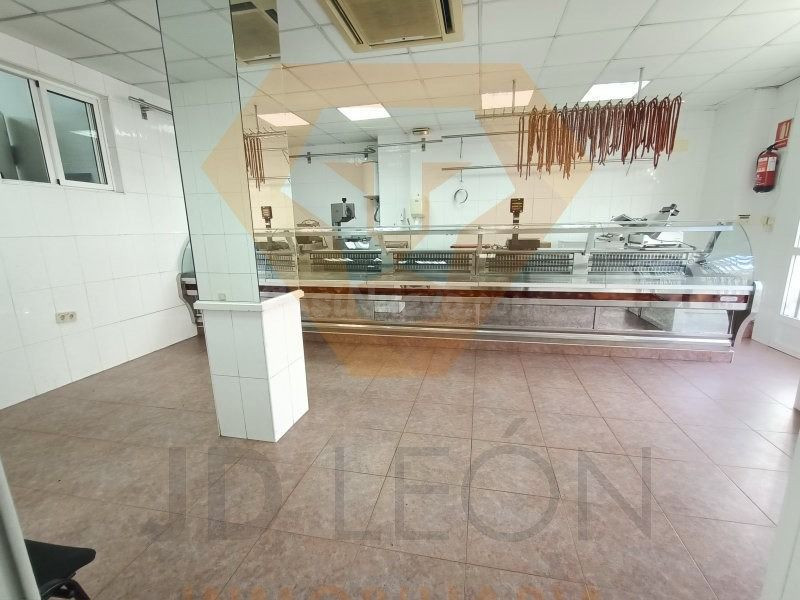 SE VENDE LOCAL EN MOLINA DE SEGURA