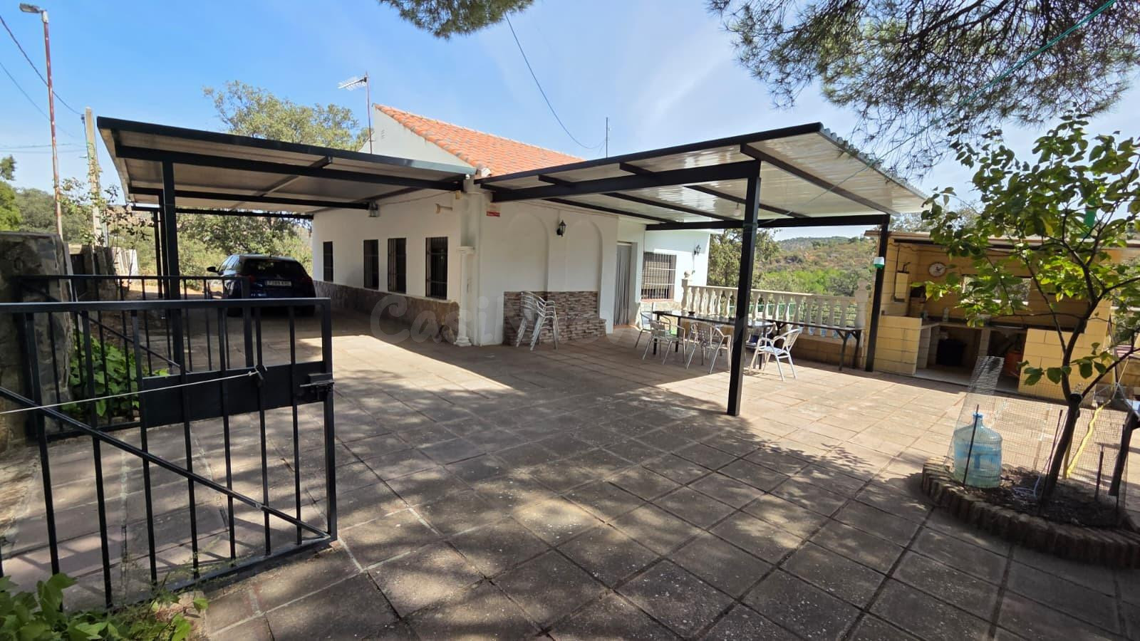 ¡¡ CASA NO HIPOTECABLE, CON TERRENO Y PISCINA EN VILLAHARTA!!