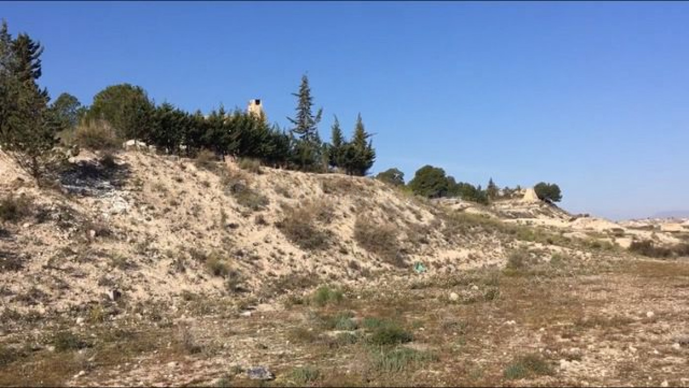 Terreno industrial 50m² en venta - Los Valientes