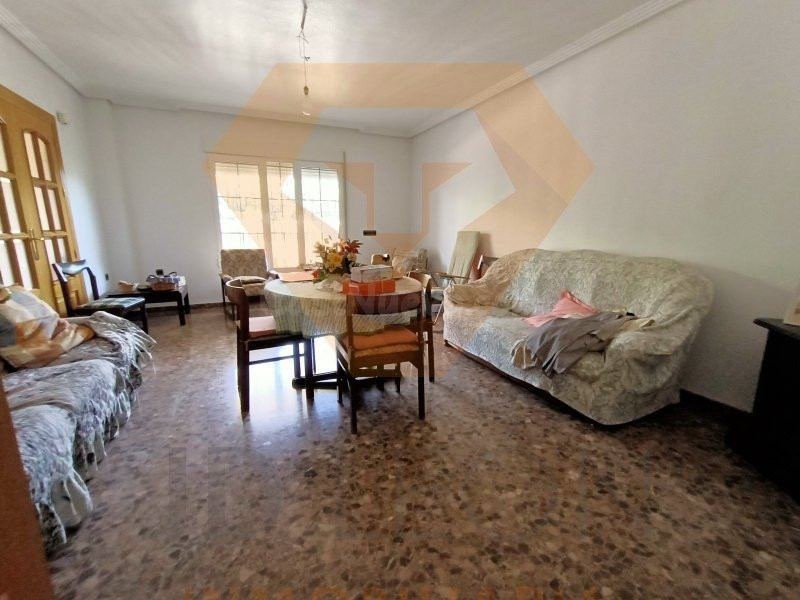SE VENDE EXCELENTE CHALET EN LA HUERTA DE ARRIBA DE ALGUAZAS - foto 5