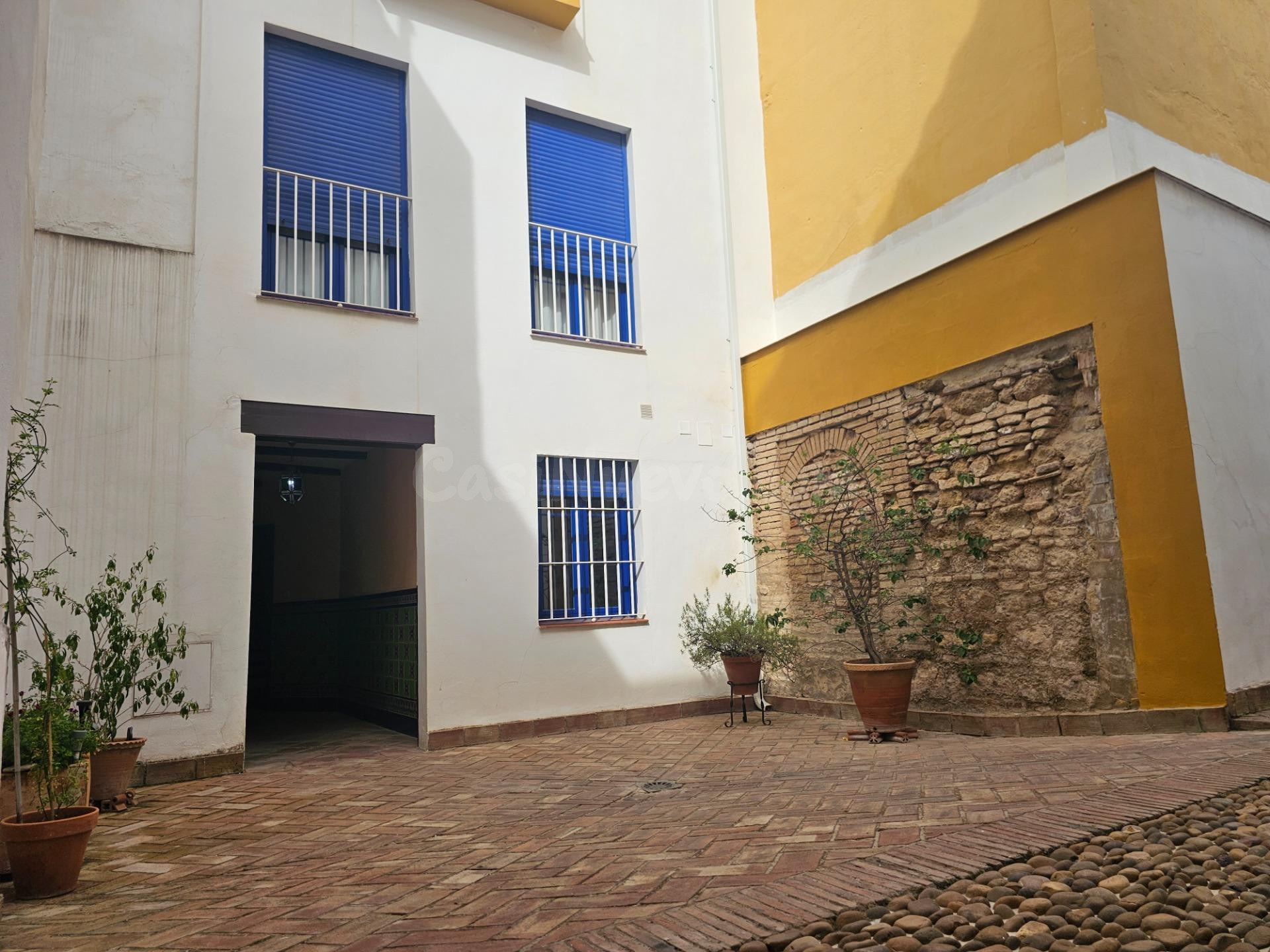 ¡¡ DUPLEX EN SAN LORENZO, CON PLAZA DE GARAJE!!