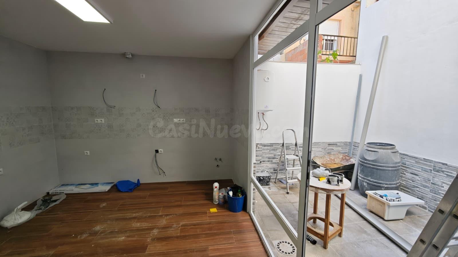 SE VENDE CASA REFORMADA EN ALGUAZAS - foto 4