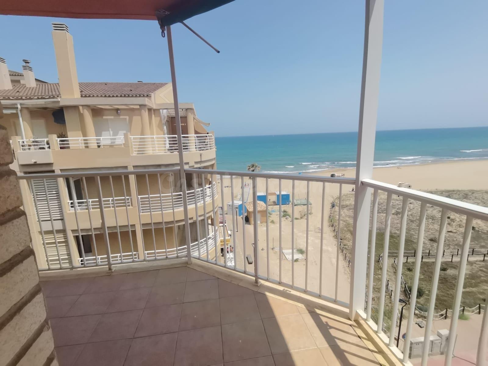 Ático de Ensueño en Primera Línea de Playa en La Mata