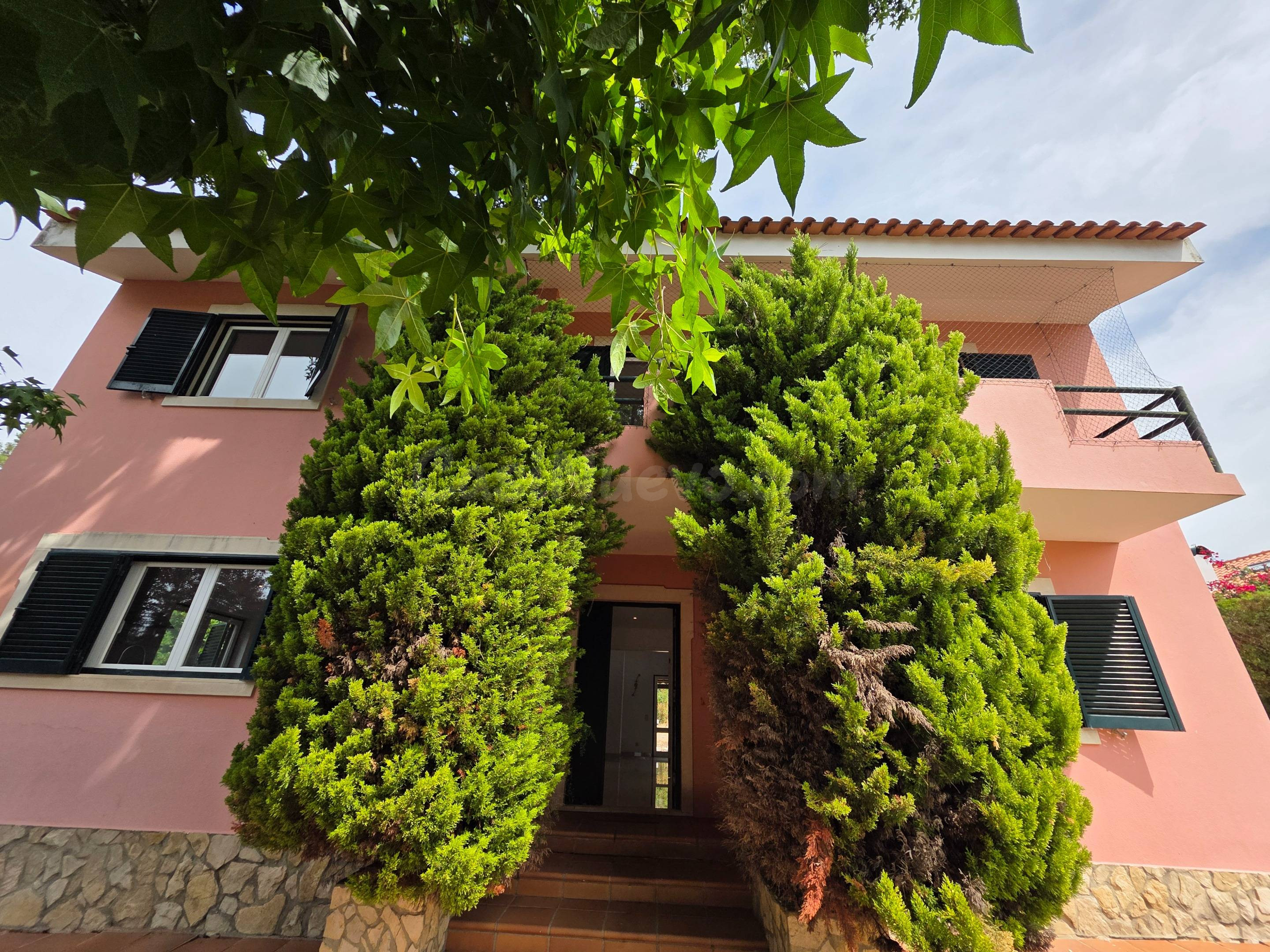 Chalet 4 habitaciones 322m² en alquiler - Charneca da Caparica e Sobreda