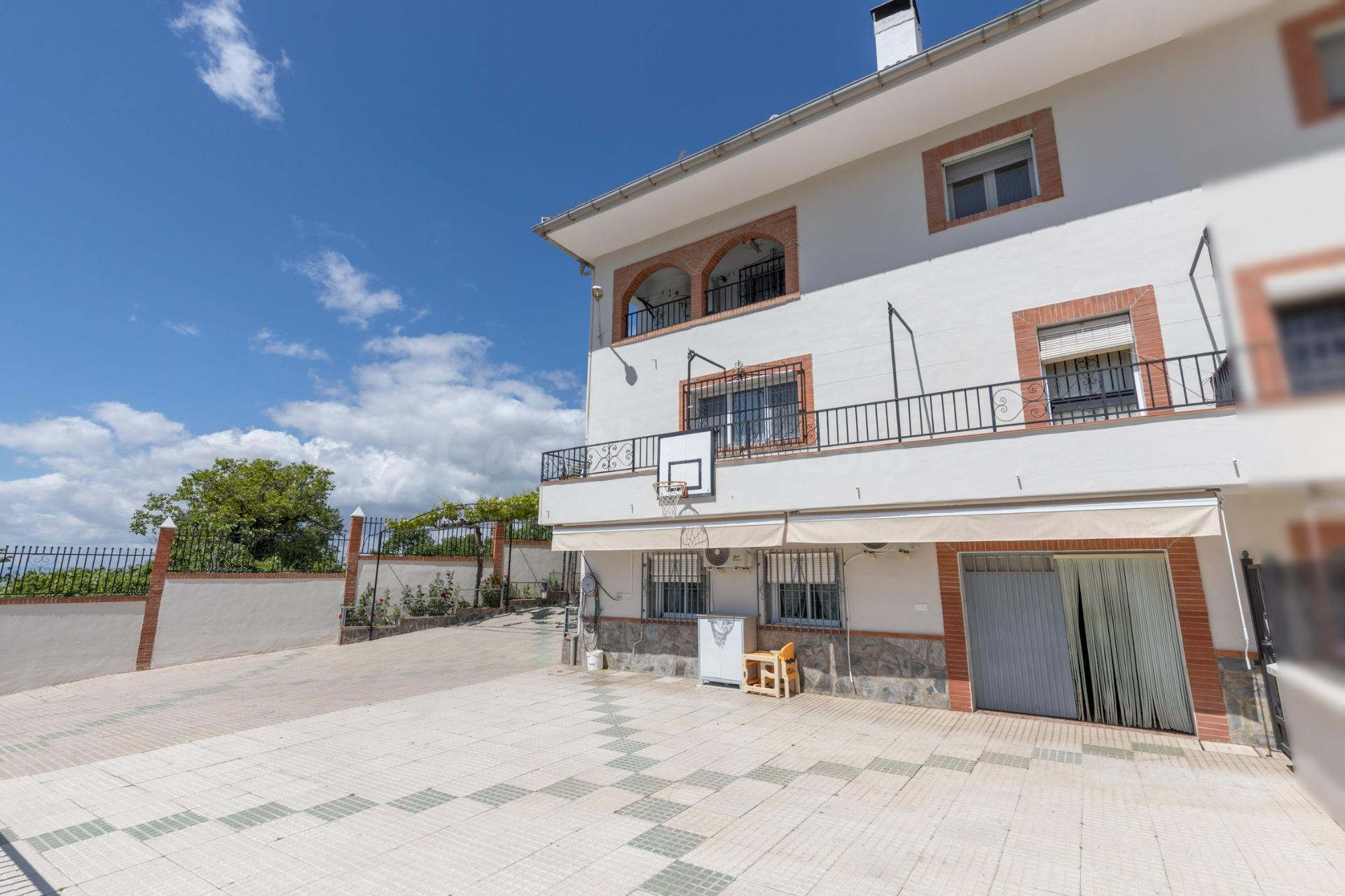 Pareado 6 habitaciones 297m² en venta - Sierra de huetor y l - foto 2