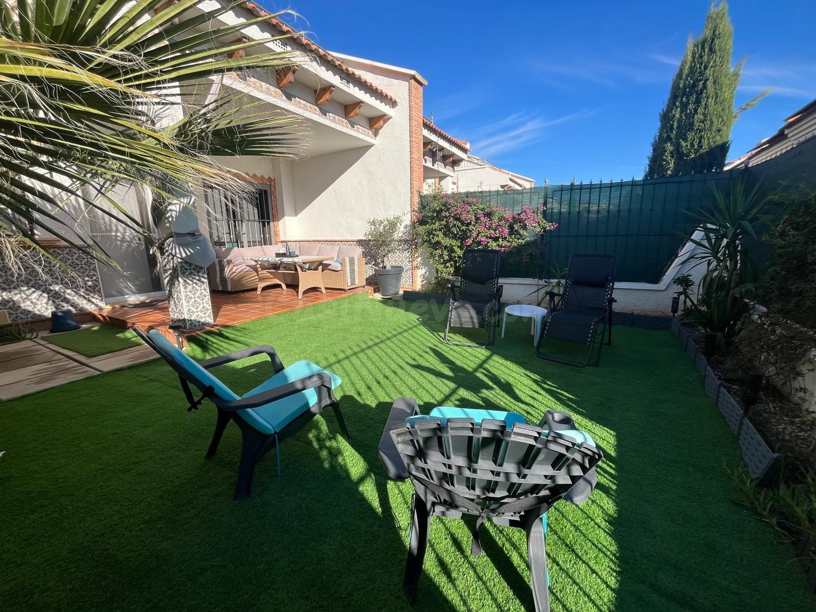 PRECIOSO CHALET ADOSADO CON PISCINA COMUNITARIA, IDEAL PARA FAMILIAS