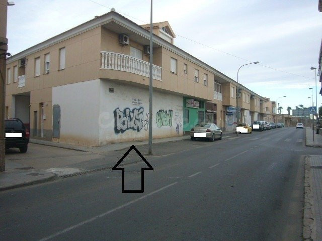 INMOBILIARIA GRUPO HERCON VENDE LOCAL COMERCIAL EN VDA. DE S - foto 3