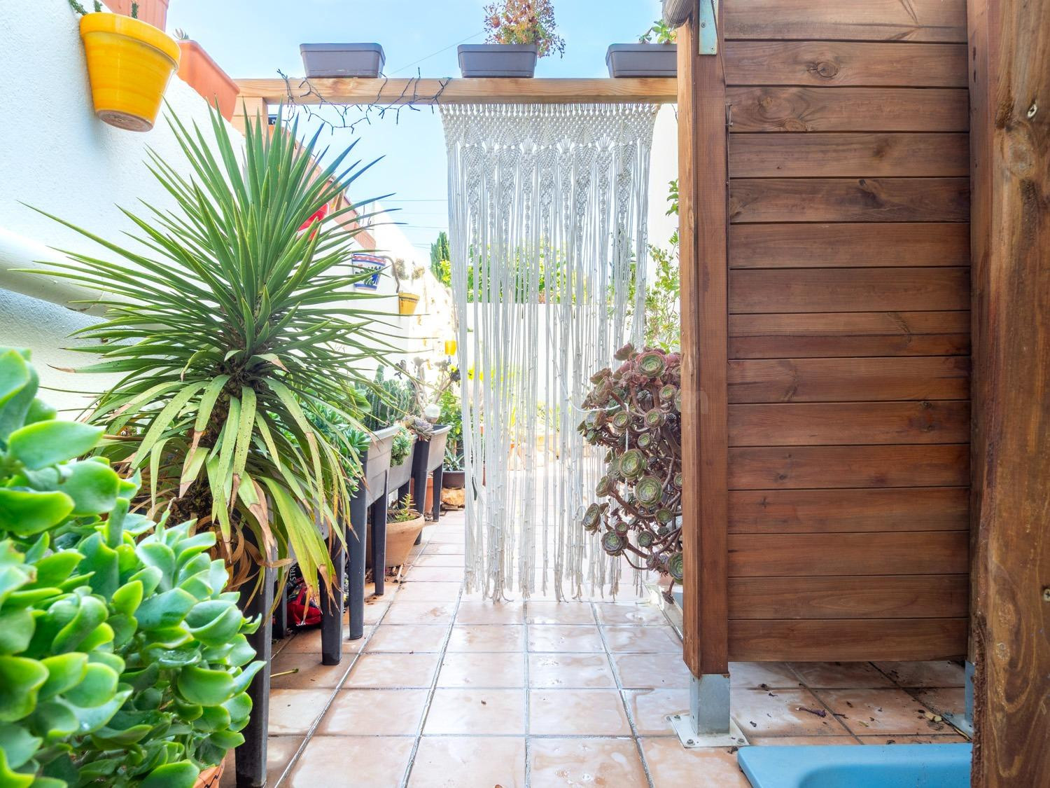 Casa acogedora en una muy buena ubicación, cerca de comercio - foto 4