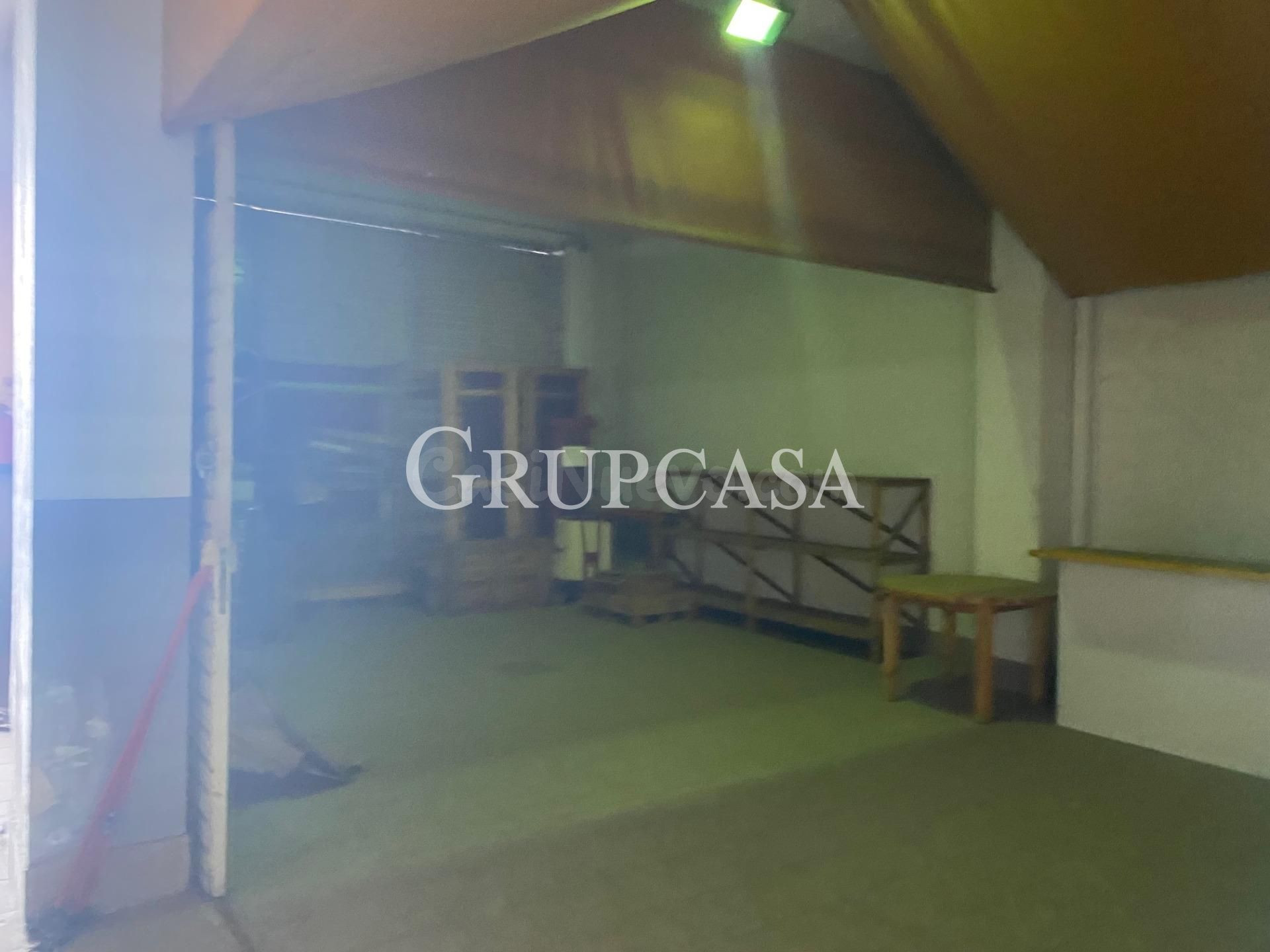 Local comercial 320m² en venta - BORDETA - foto 3