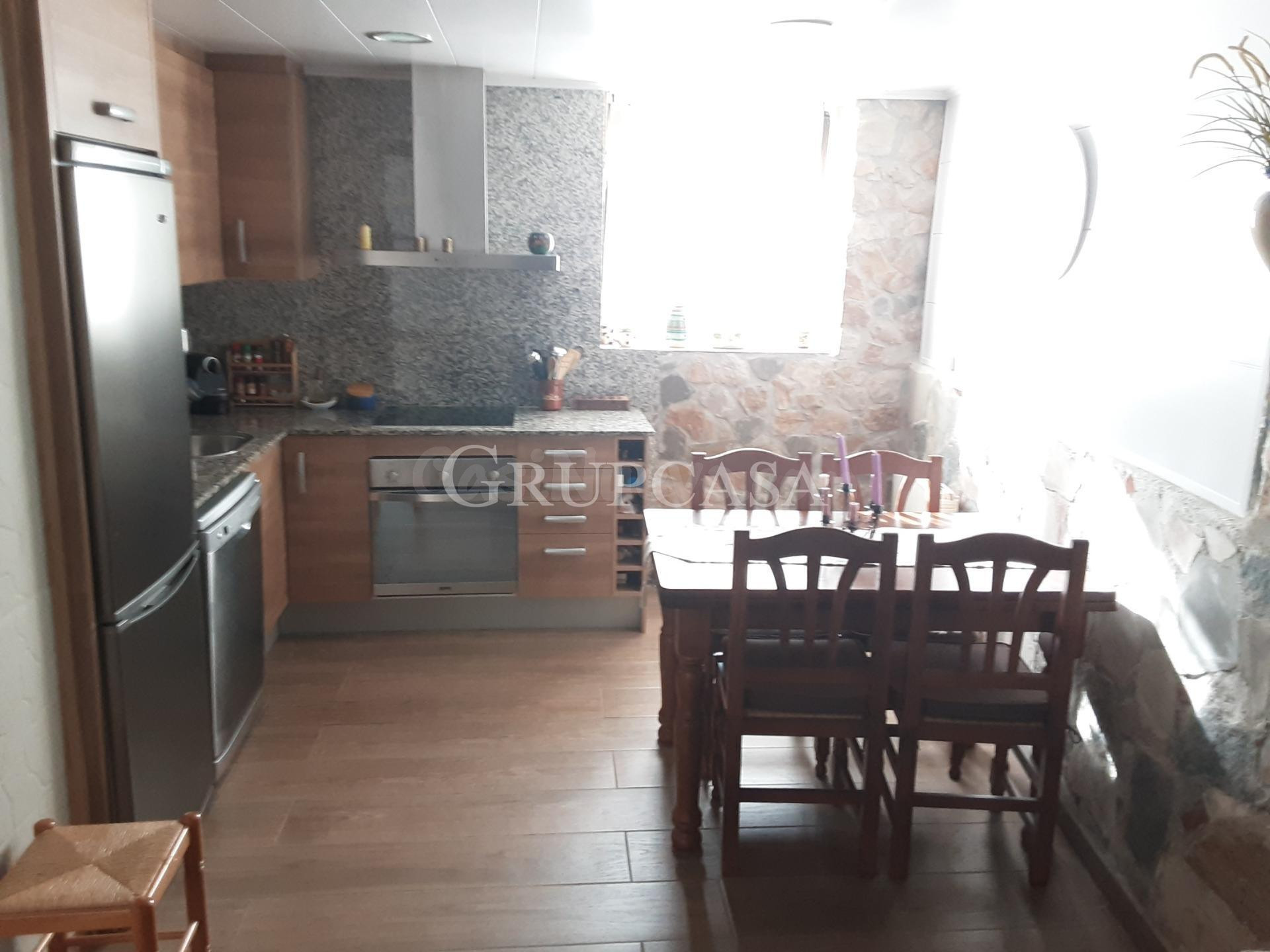 Venta de Casa en Castelldans: Espacio y Comodidad a tu Alcan - foto 4