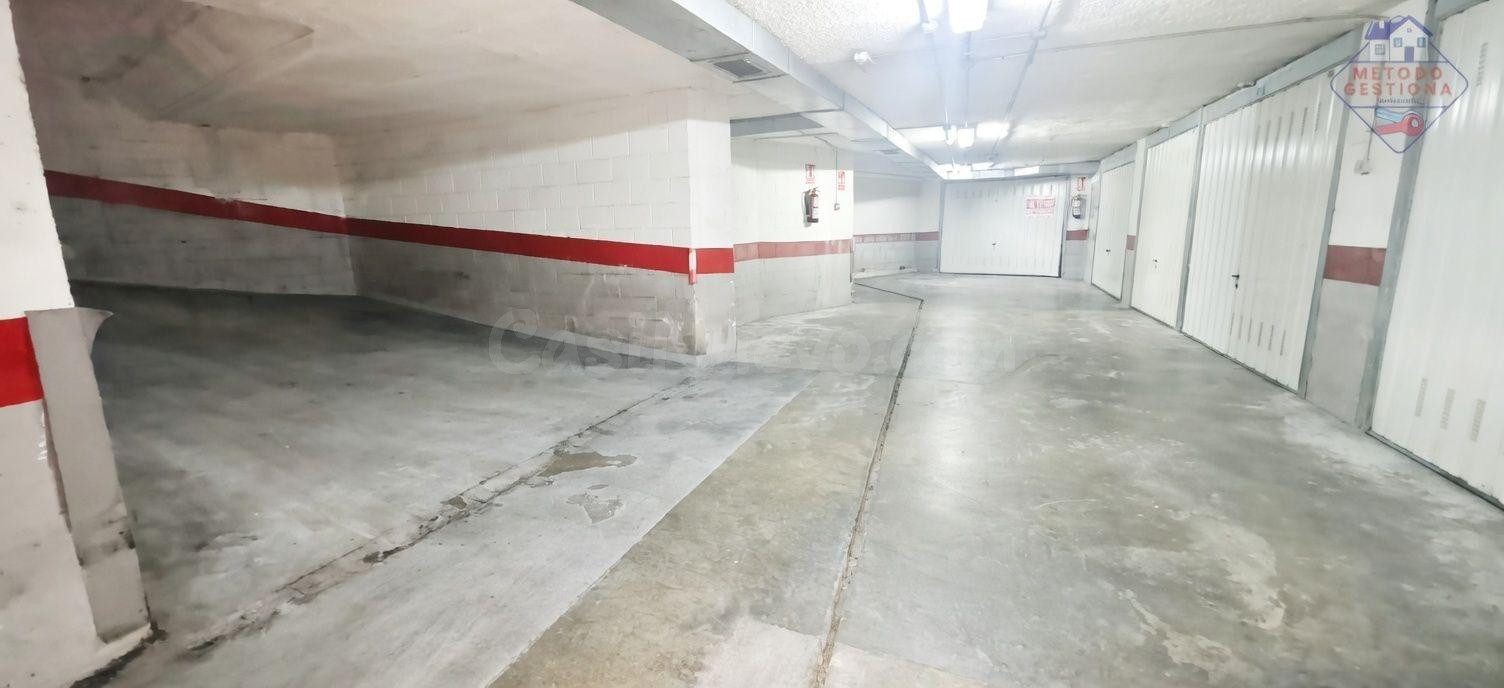 Garaje cerrado en venta en Torrelavega - foto 2
