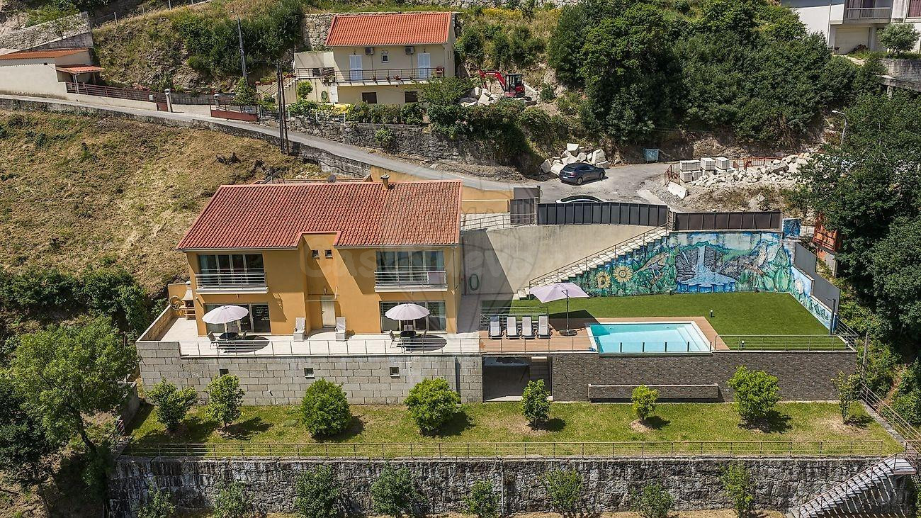 Chalet 3 habitaciones 351m² en venta - Rio Caldo