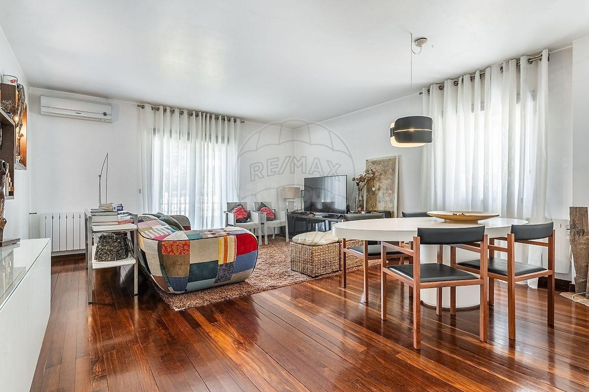 Chalet 4 habitaciones 230m² en venta - Revelhe