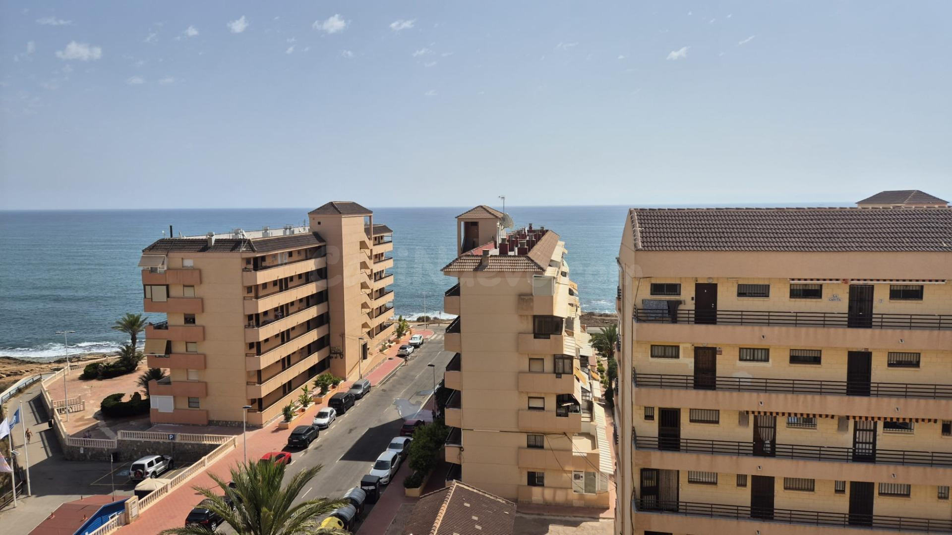 Apartamentos de dos dormitorios  a tan solo 100 m de la playa de Cabo Cervera Torrevieja