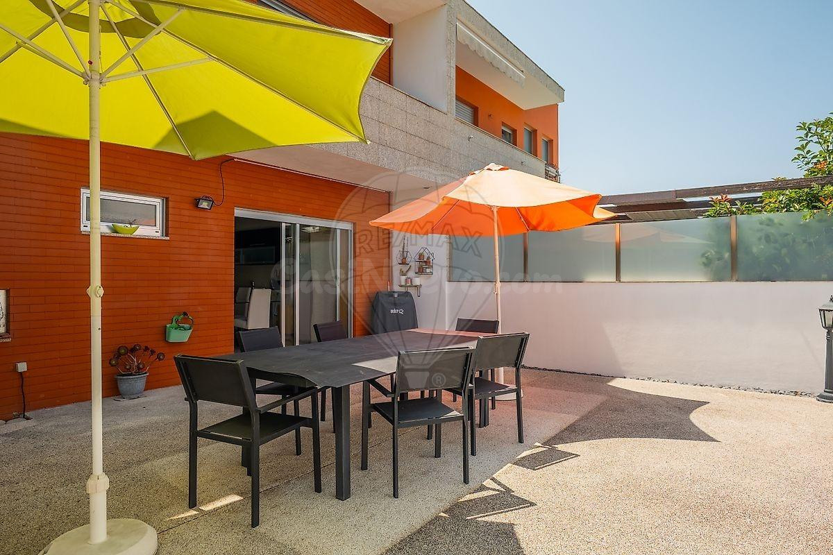 Chalet 3 habitaciones 312m² en venta - Azurém
