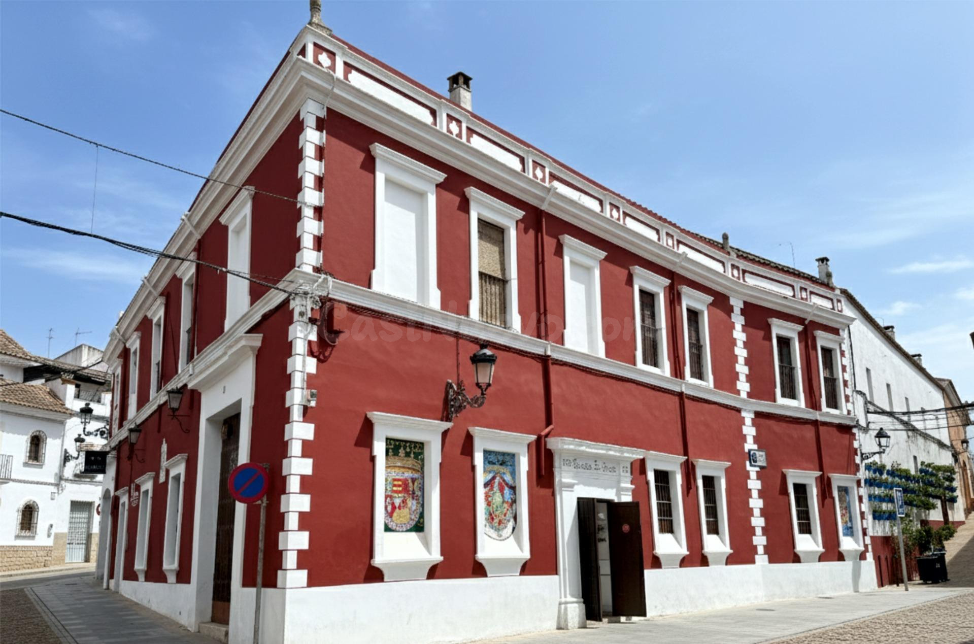 EDIFICIO EN VENTA FERNÁN NUÑEZ - foto 4