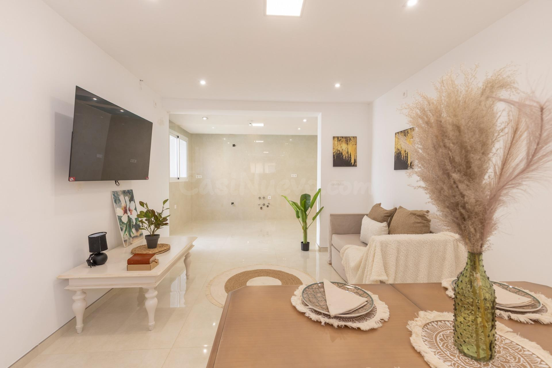 ¡CASA TOTALMENTE REFORMADA Y EN PLANTA BAJA EN SANTA FE!