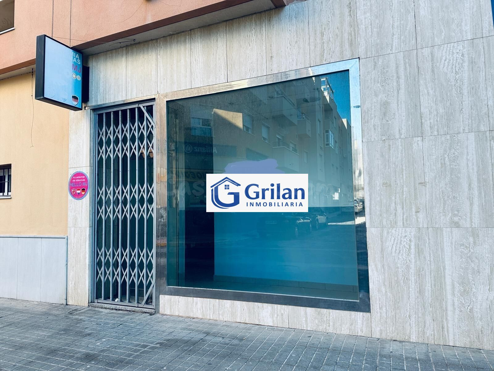 OPORTUNIDAD PARA NEGOCIO!!. ALQUILER DE  LOCAL COMERCIAL EN EL EJIDO. ALMERIA