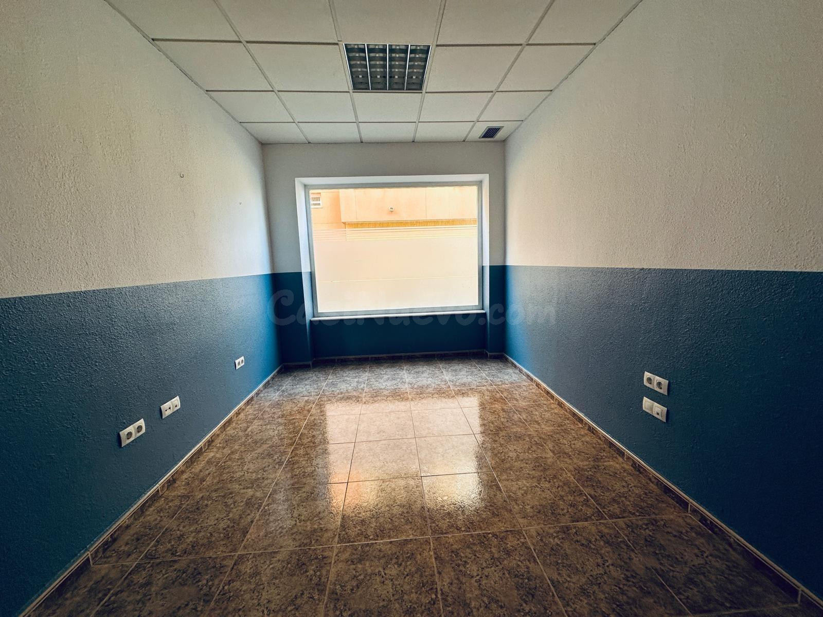 OPORTUNIDAD PARA NEGOCIO!!. ALQUILER DE  LOCAL COMERCIAL EN  - foto 4