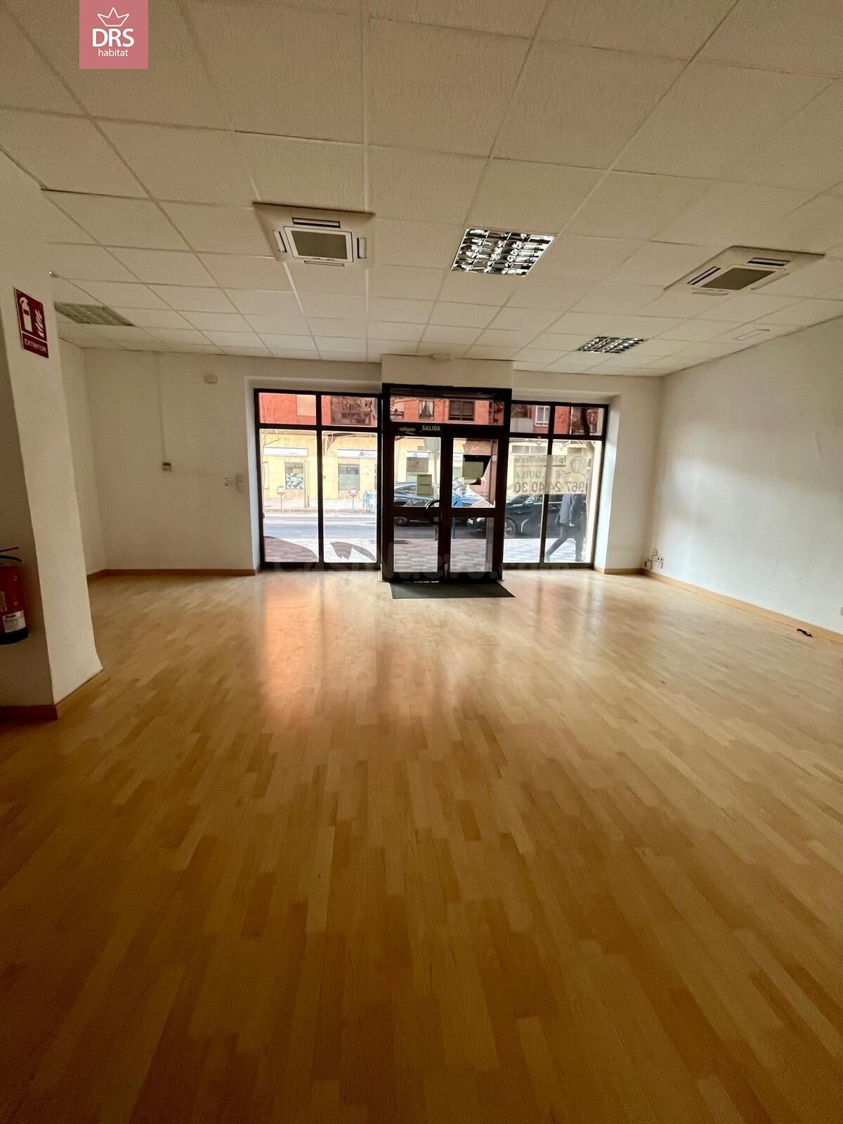 LOCAL COMERCIAL ZONA TITIS (ALBACETE)