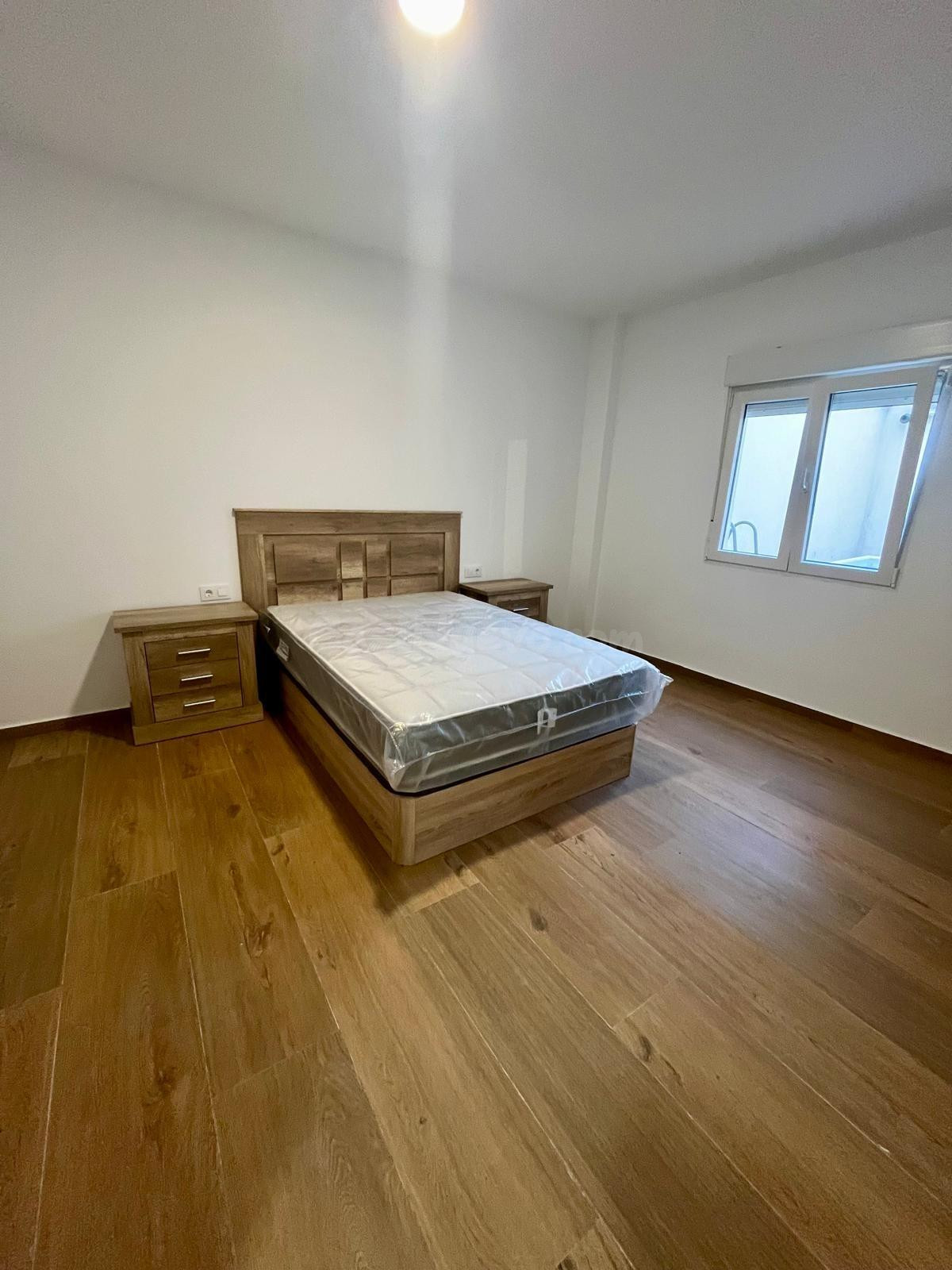 EXCLUSIVA VIVIENDA EN PLANTA BAJA BARRIO PEDRO LAMATA