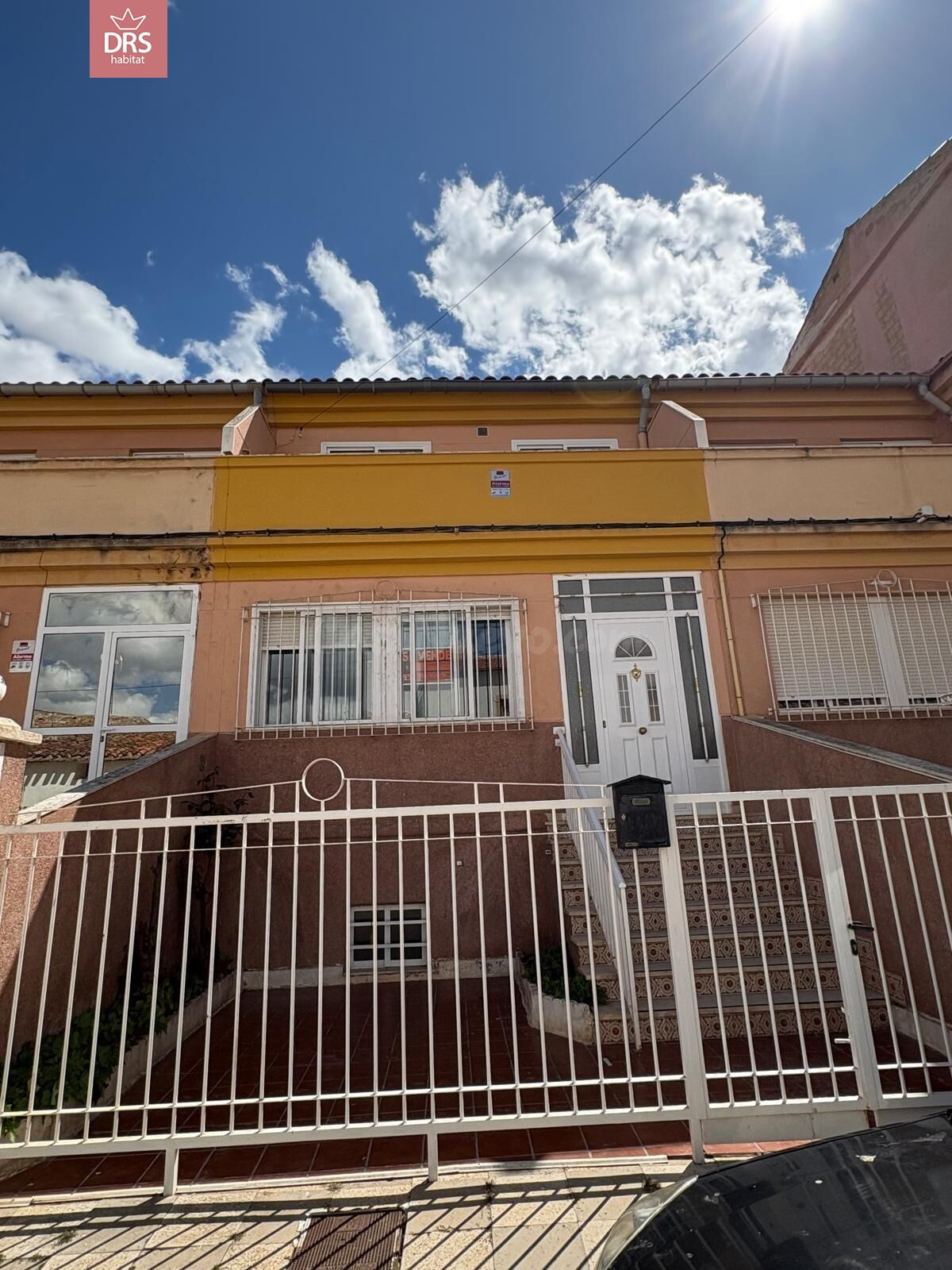 CASA EN ARGAMASON