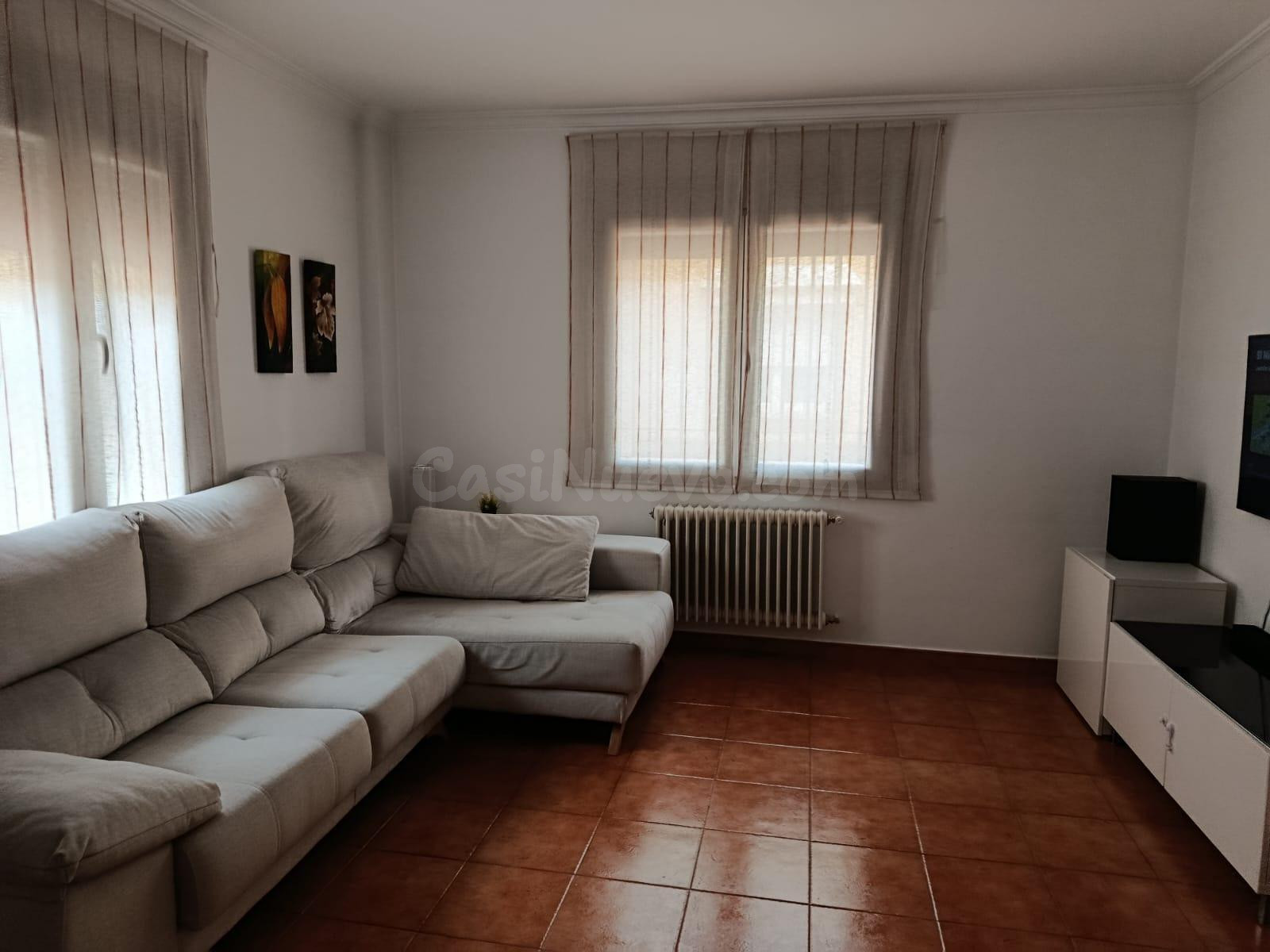CHALET VPO EN VILLARROBLEDO
