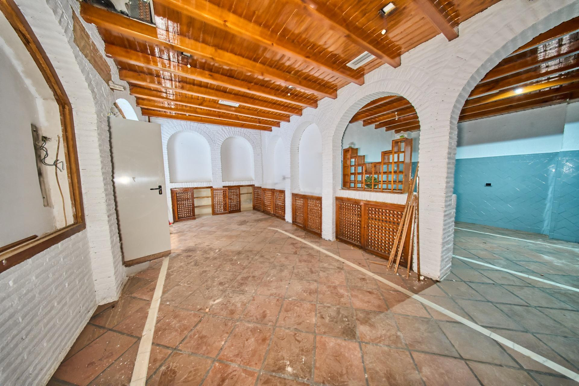 Local-Almacén de 35 m2 junto a Obispo Hurtado