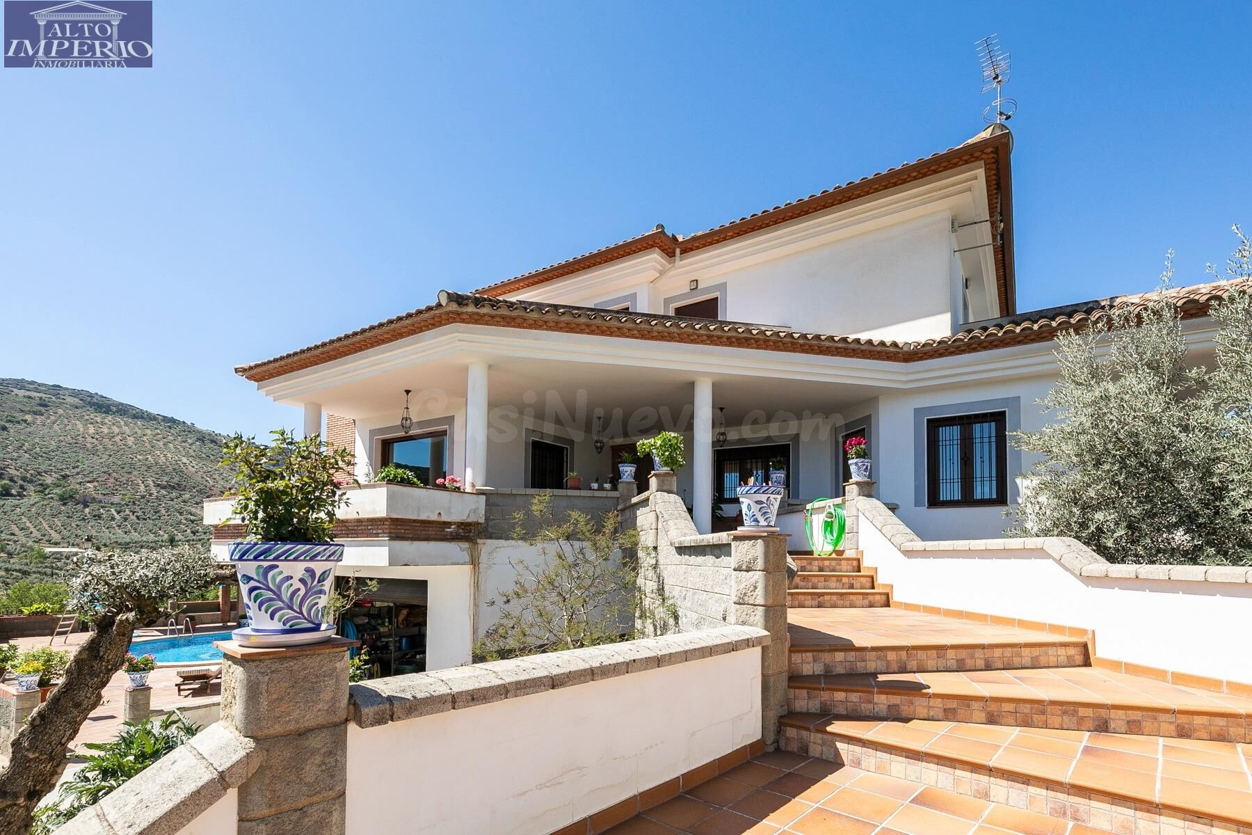 Casa con terreno ubicada en plena naturaleza, a tan solo 2km - foto 3