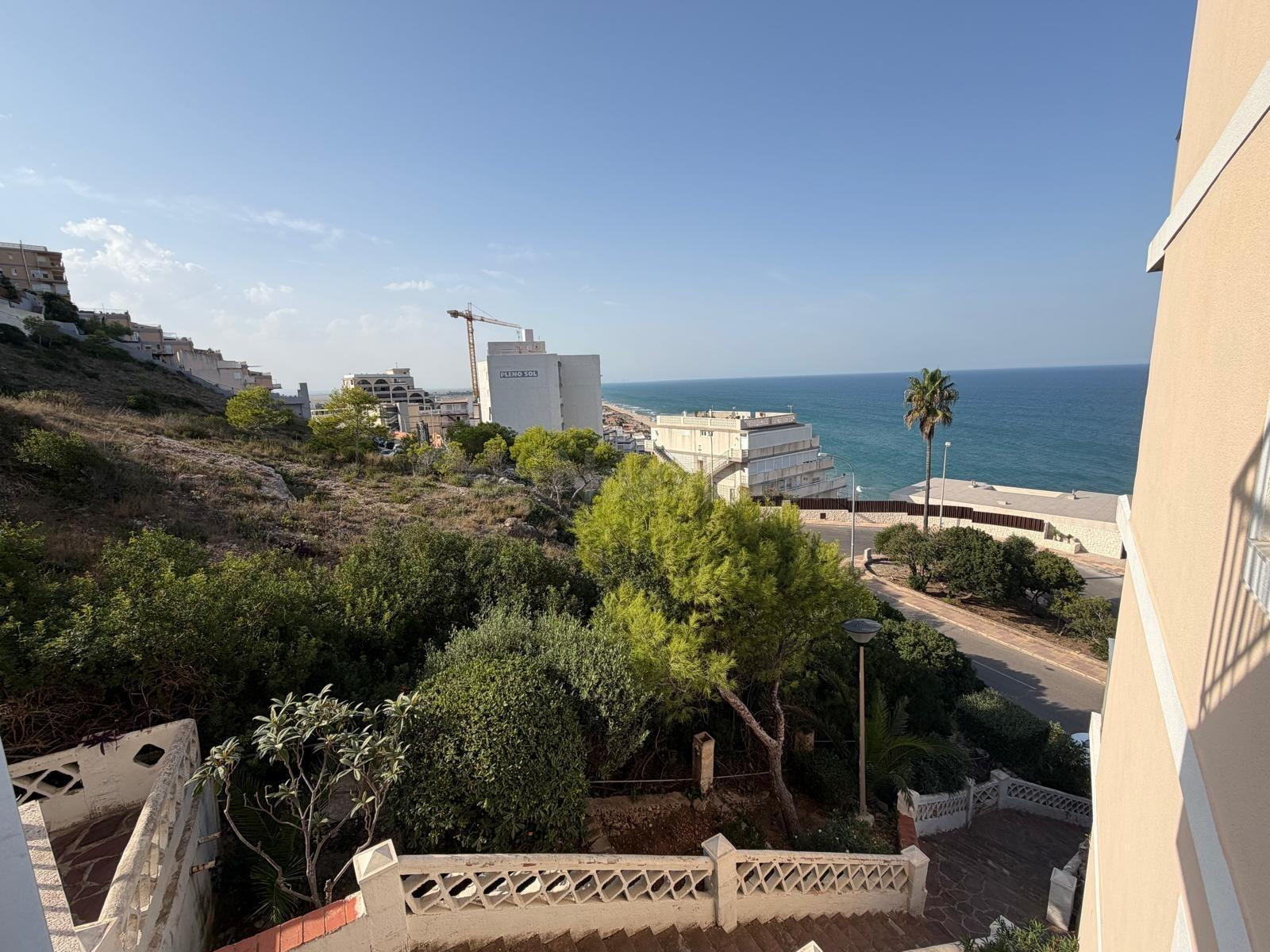Apartamento con espectaculares vistas al mar.