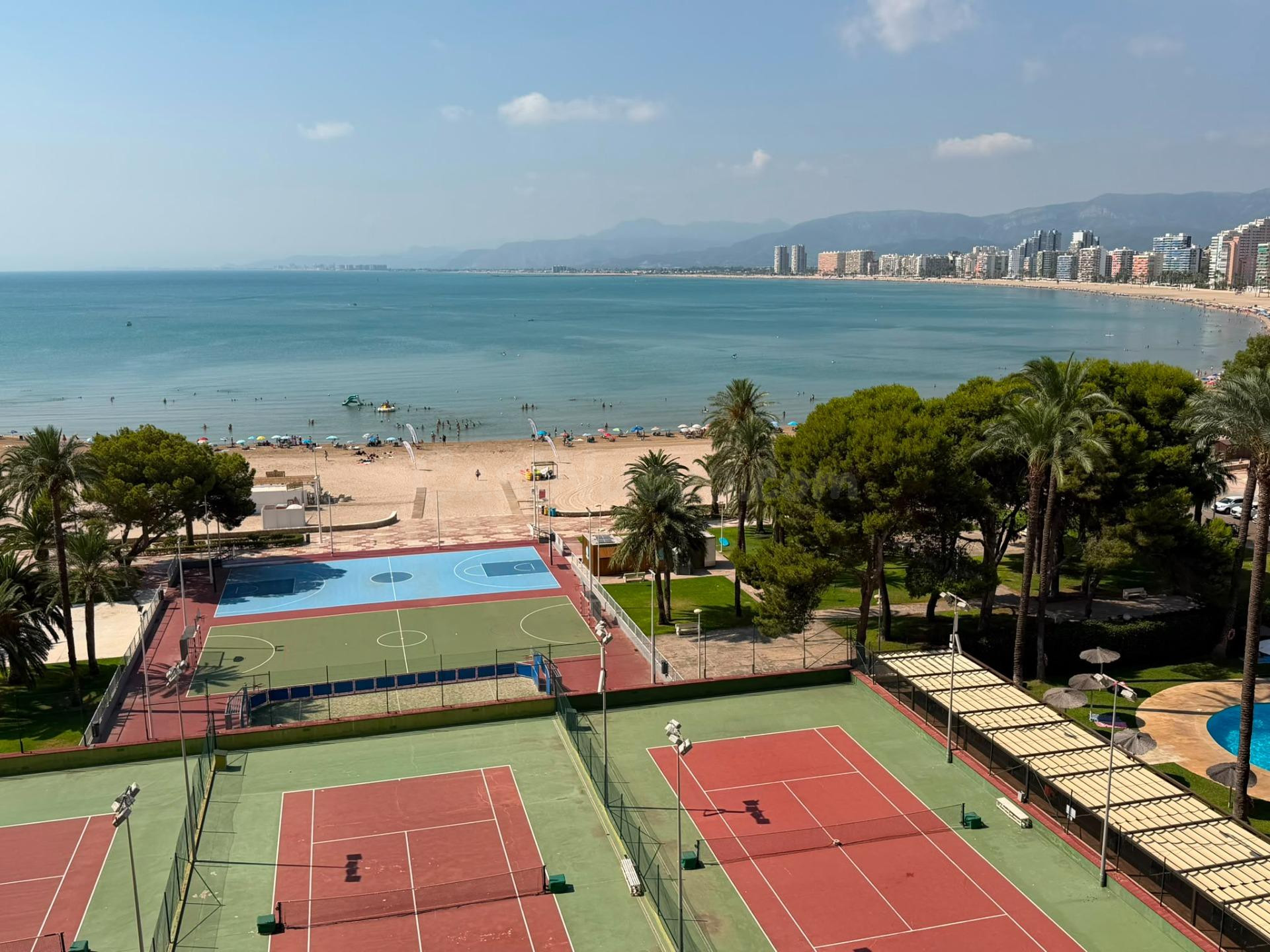 Apartamento en Primera Línea de Playa.