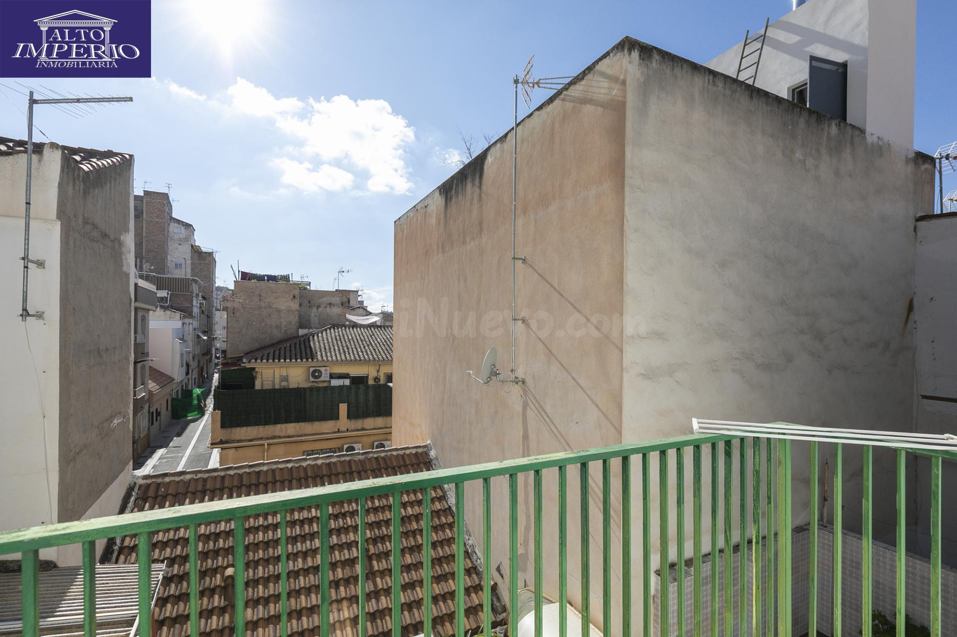 Piso para reformar junto a Avenida Dílar