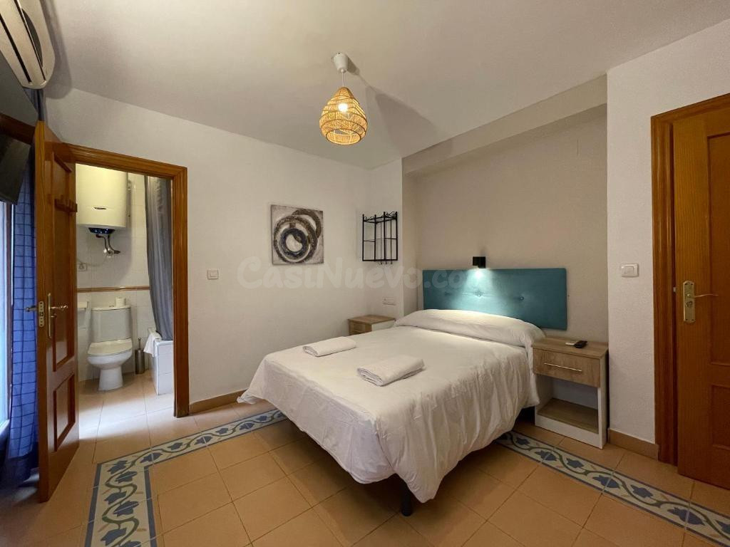Hotel en venta en el centro de Granada con apartamento independiente