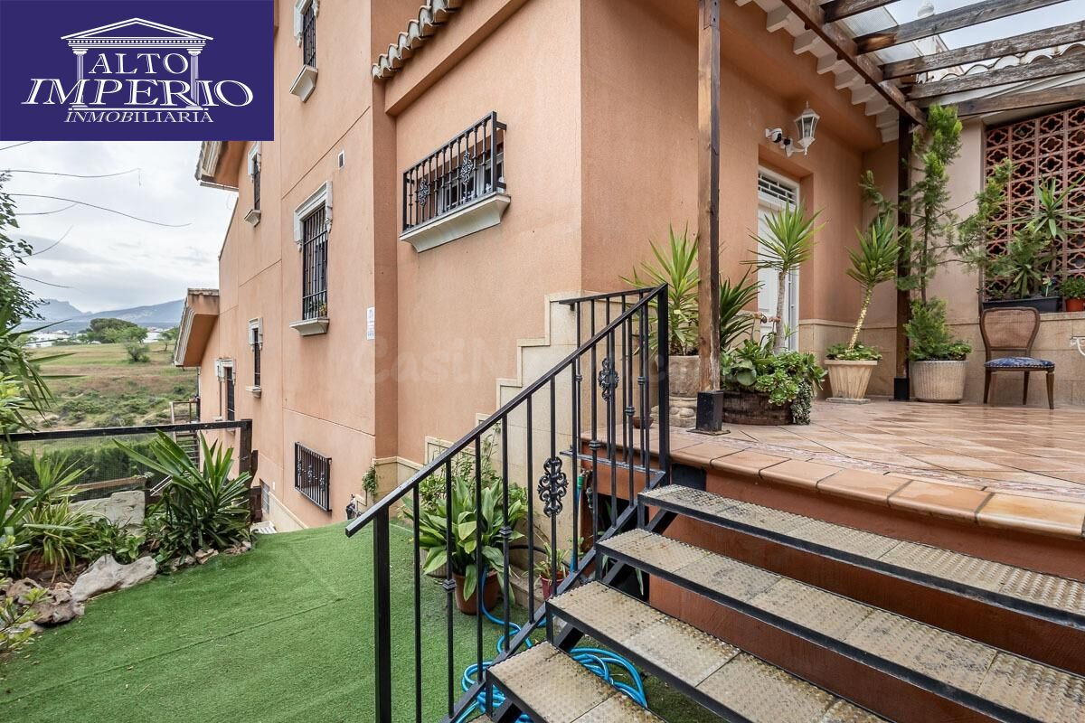 Espectacular Casa de Lujo en Urbanización Los Cerezos - foto 5