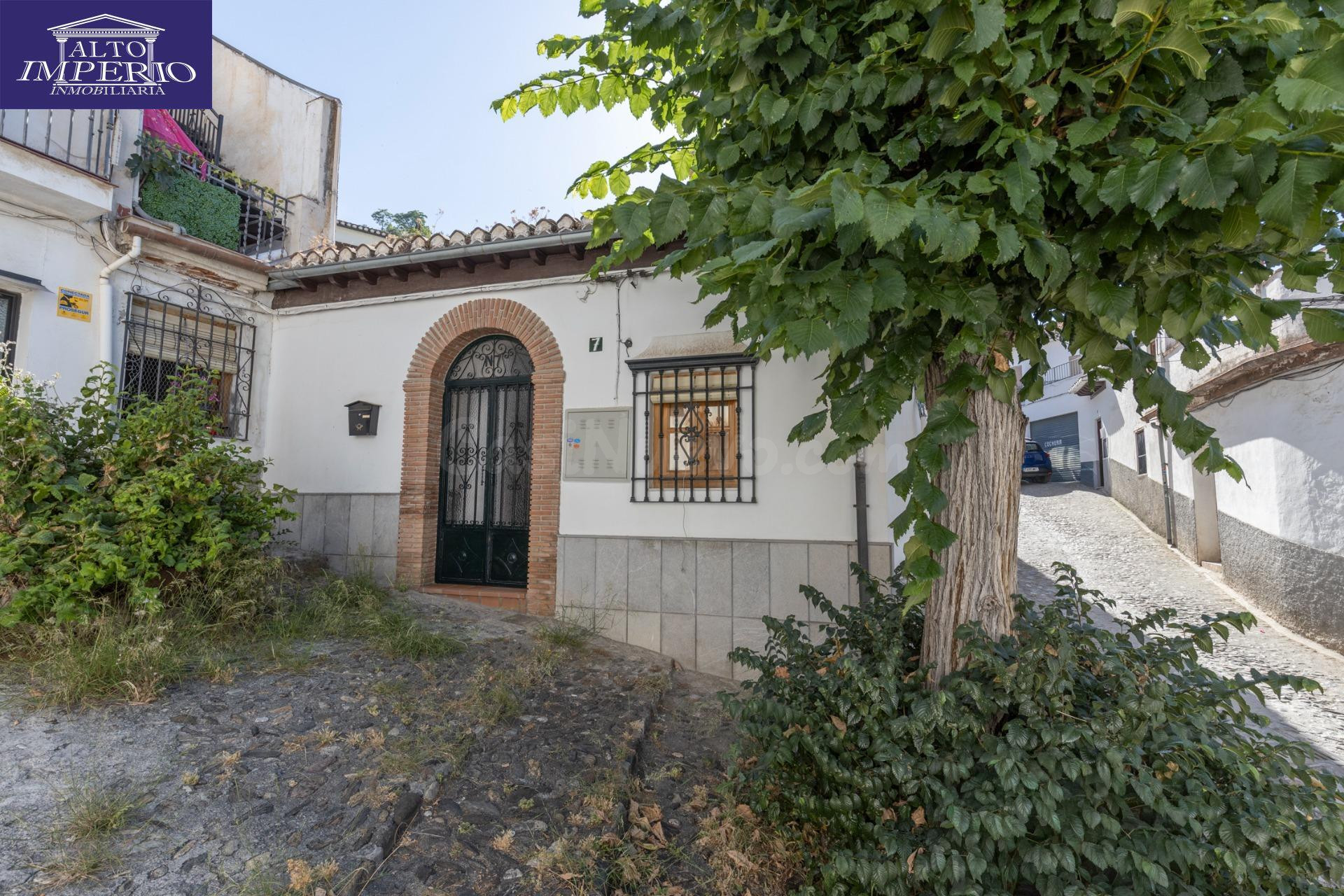 PRECIOSA CASA EN EL BARRIO DEL ALBAICÍN