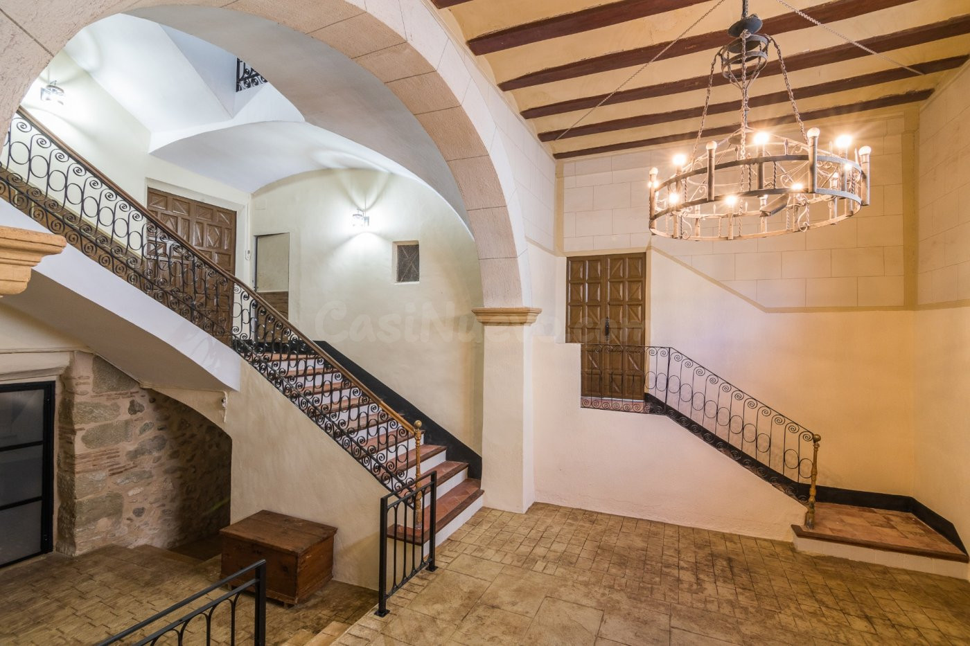 ¡CASA REHABILITADA DEL SIGLO XVII CON PATIO INTERIOR!