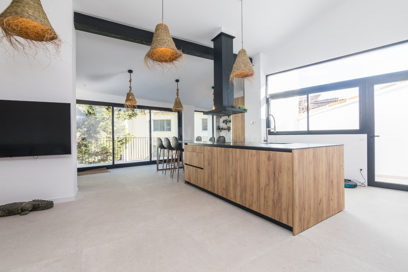 ¡CASA REHABILITADA DEL SIGLO XVII CON PATIO INTERIOR! - foto 2