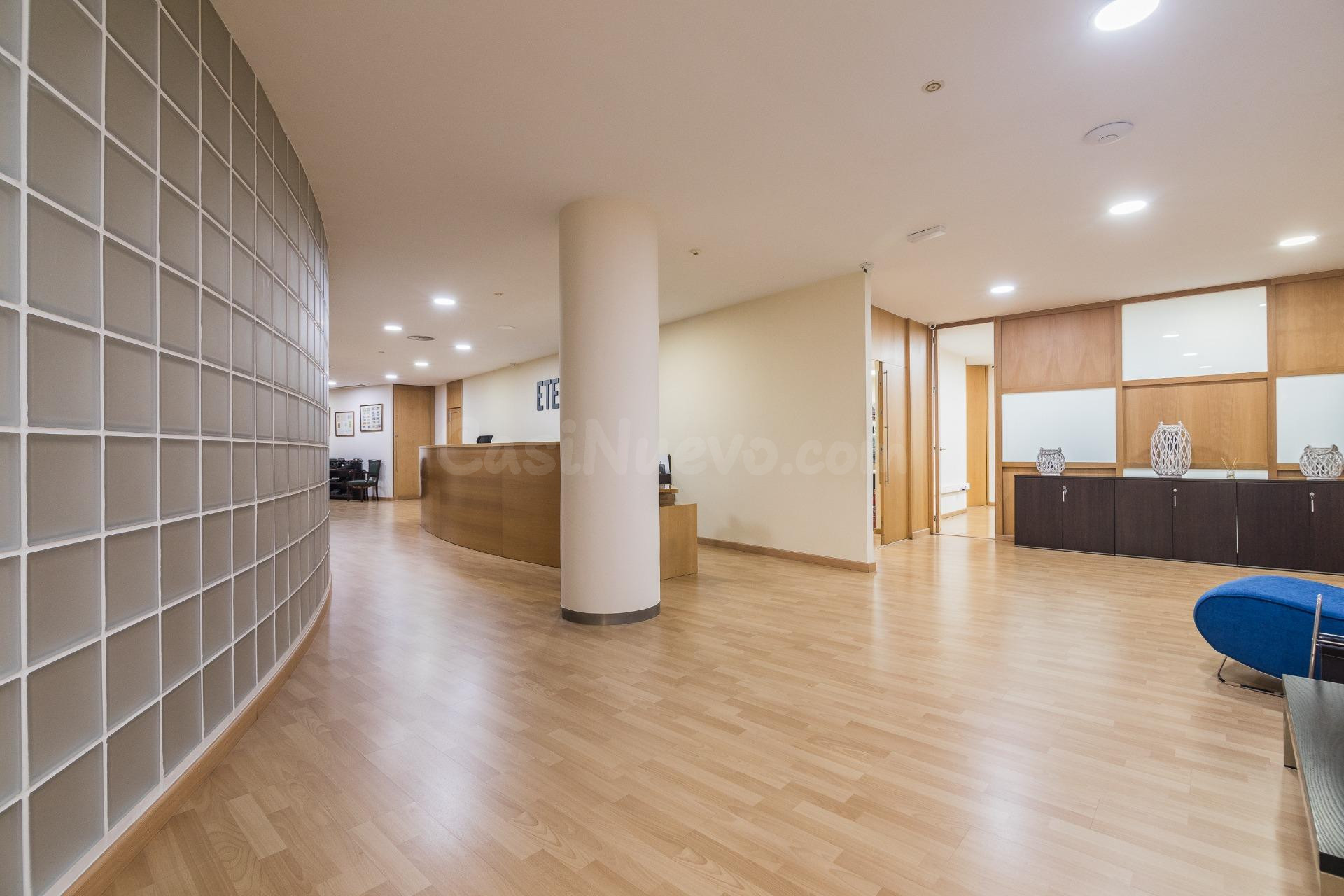 ¡MAGNÍFICAS Y ESPACIOSAS OFICINAS EN ELCHE!